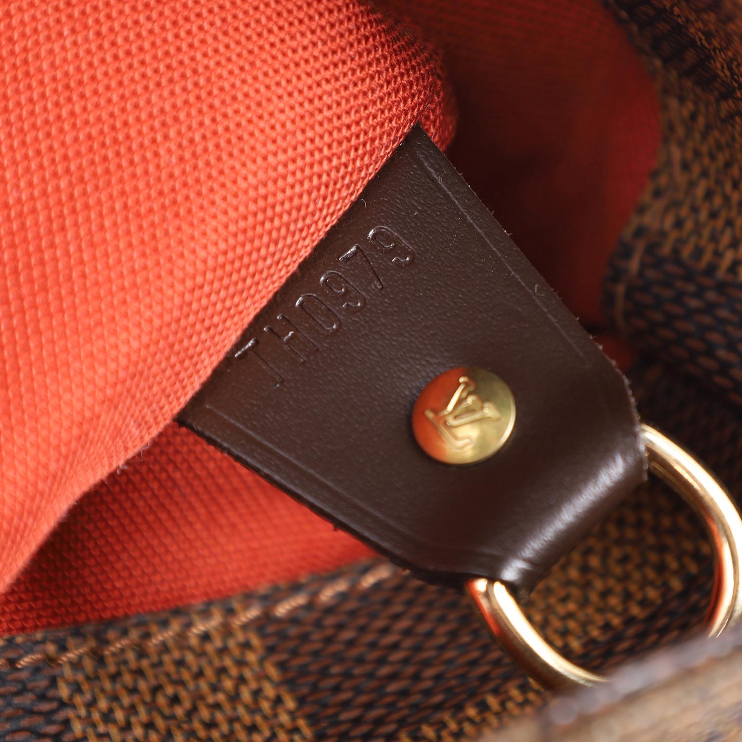 Damier Ebene Broadway Messenger Bag 9