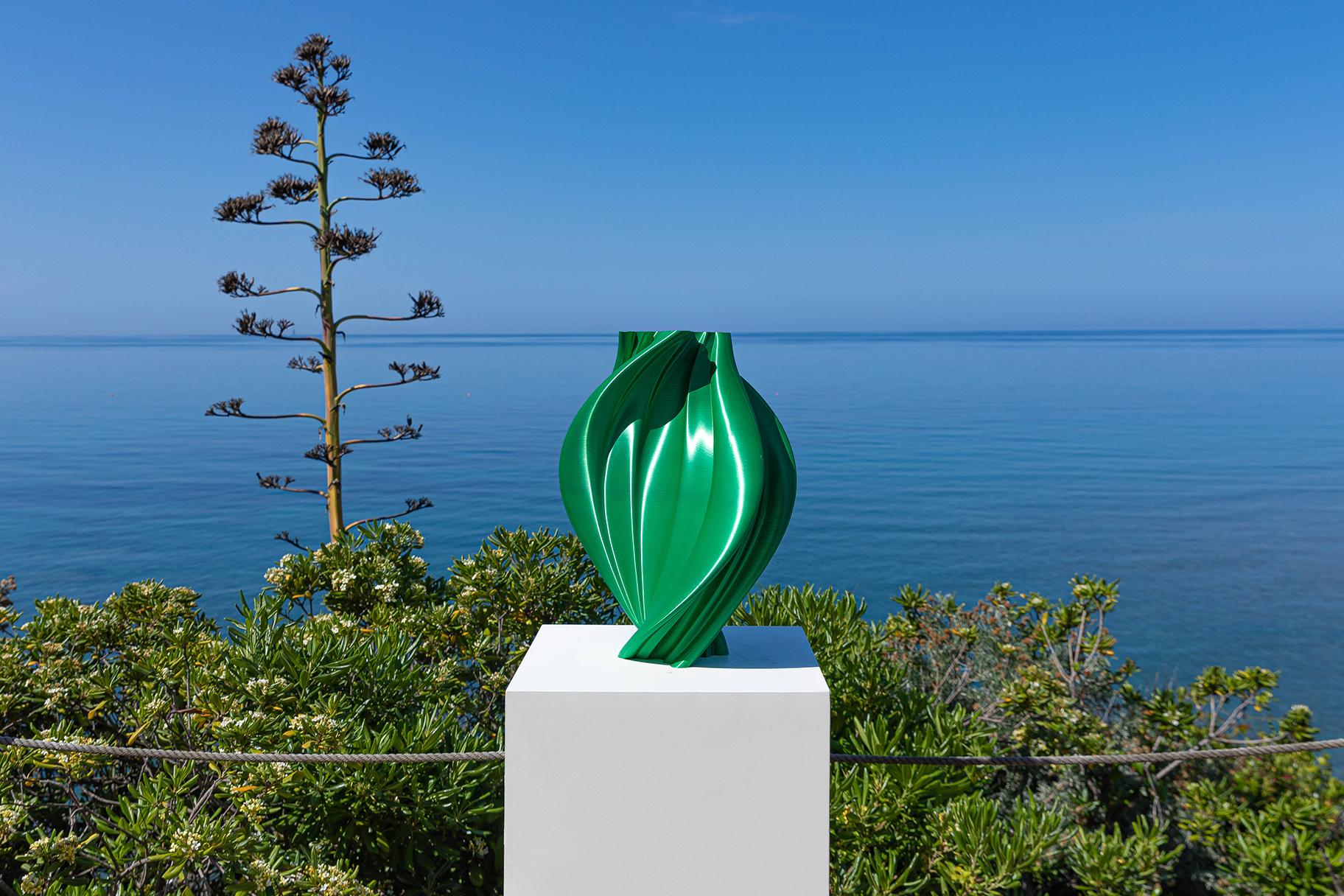 Damocle, Green Contemporary Sustainable Vase-Sculpture 4