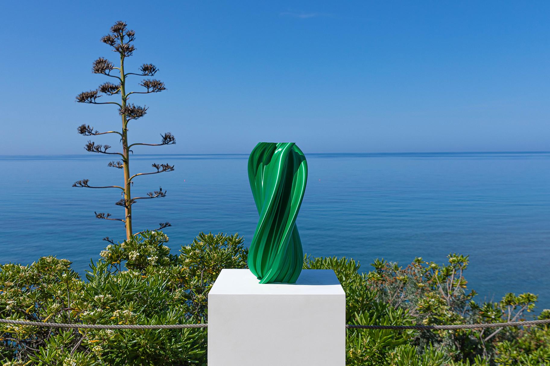 Damocle, Green Contemporary Sustainable Vase-Sculpture 5