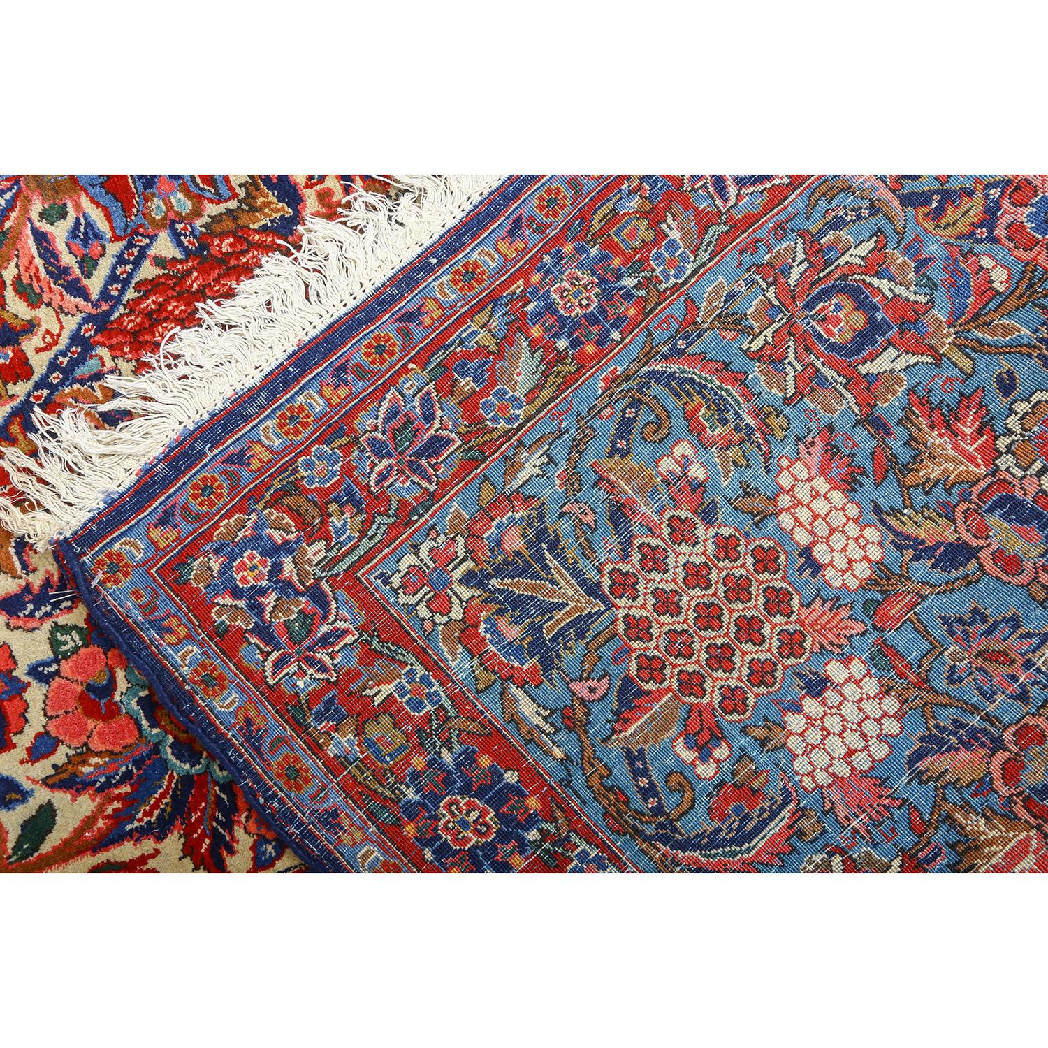 Sultanabad Antique Persian Ghazvin Etamad - Size: 18 ft 2 in x 10 ft 7 in For Sale