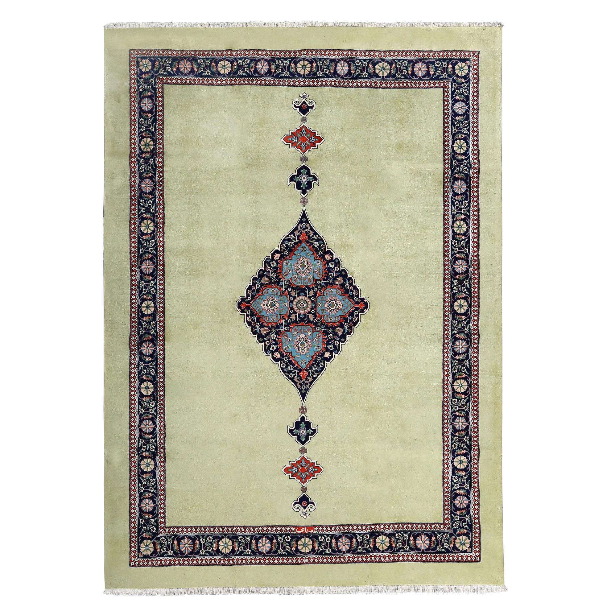 Damoka Collection Persian Tabriz Heydarzadeh - Size: 11 ft 6 in x 8 ft 3 in For Sale