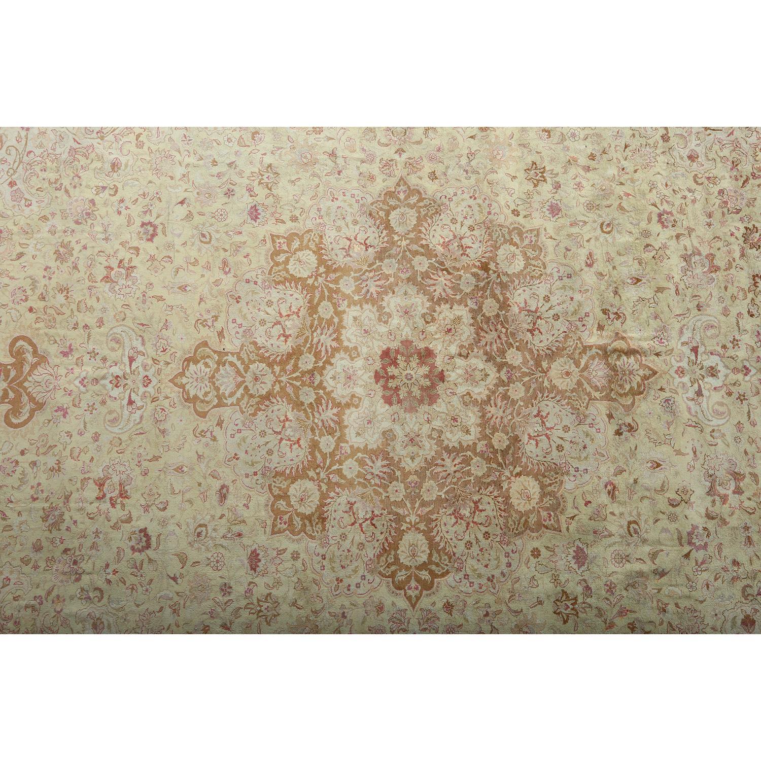 Tabriz persiano vintage - Dimensioni: 16 ft 1 in x 11 ft 7 in In condizioni buone in vendita a Los Angeles, CA
