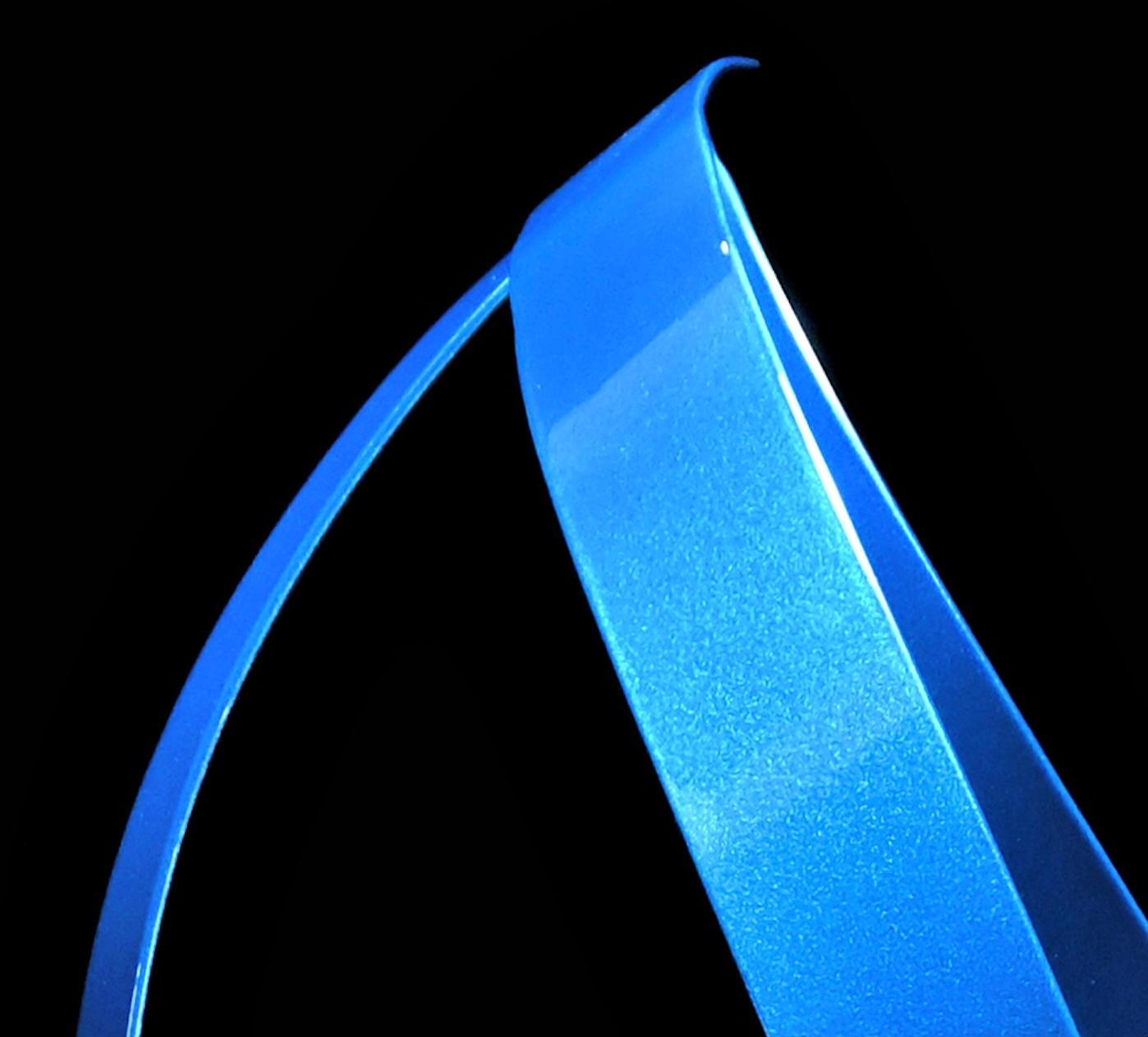 FEUER - Sculpture by Damon Hyldreth