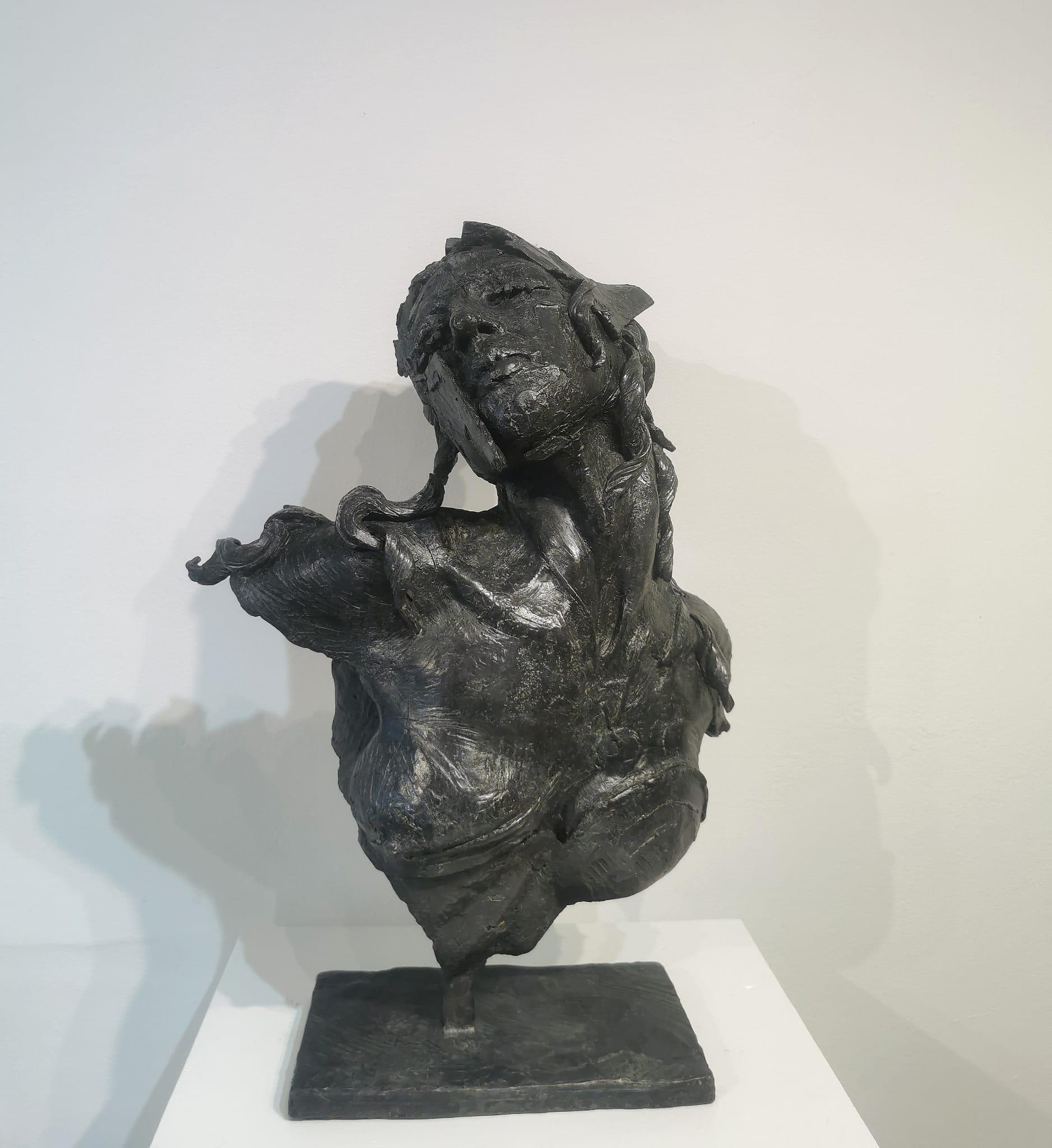 Artemis  a unique Bronze sculpture For Sale 1