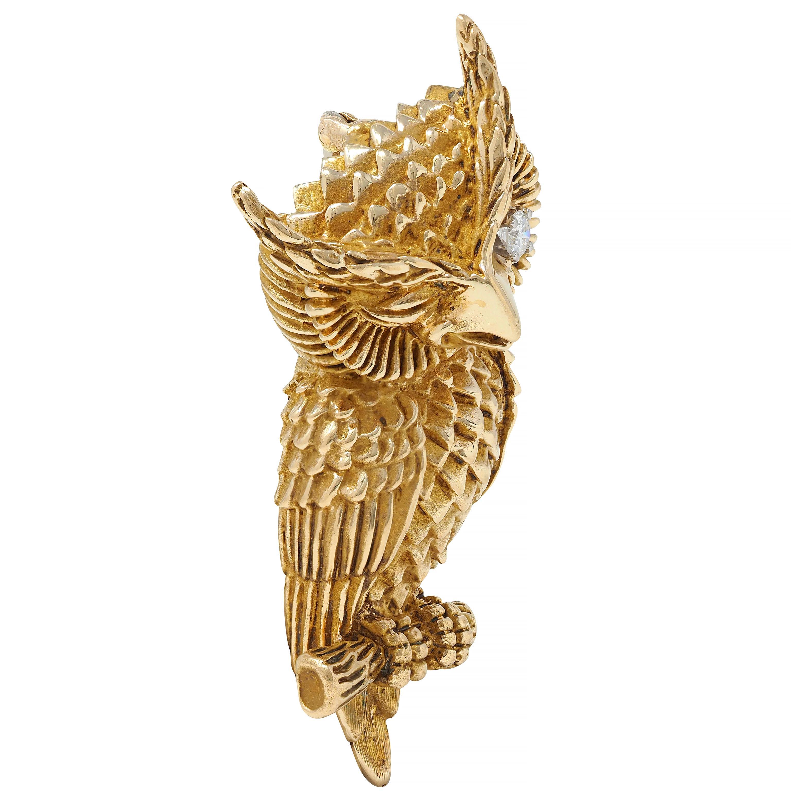 Brilliant Cut Dan Frere 1970's Diamond 14 Karat Yellow Gold Vintage Owl Bird Brooch For Sale