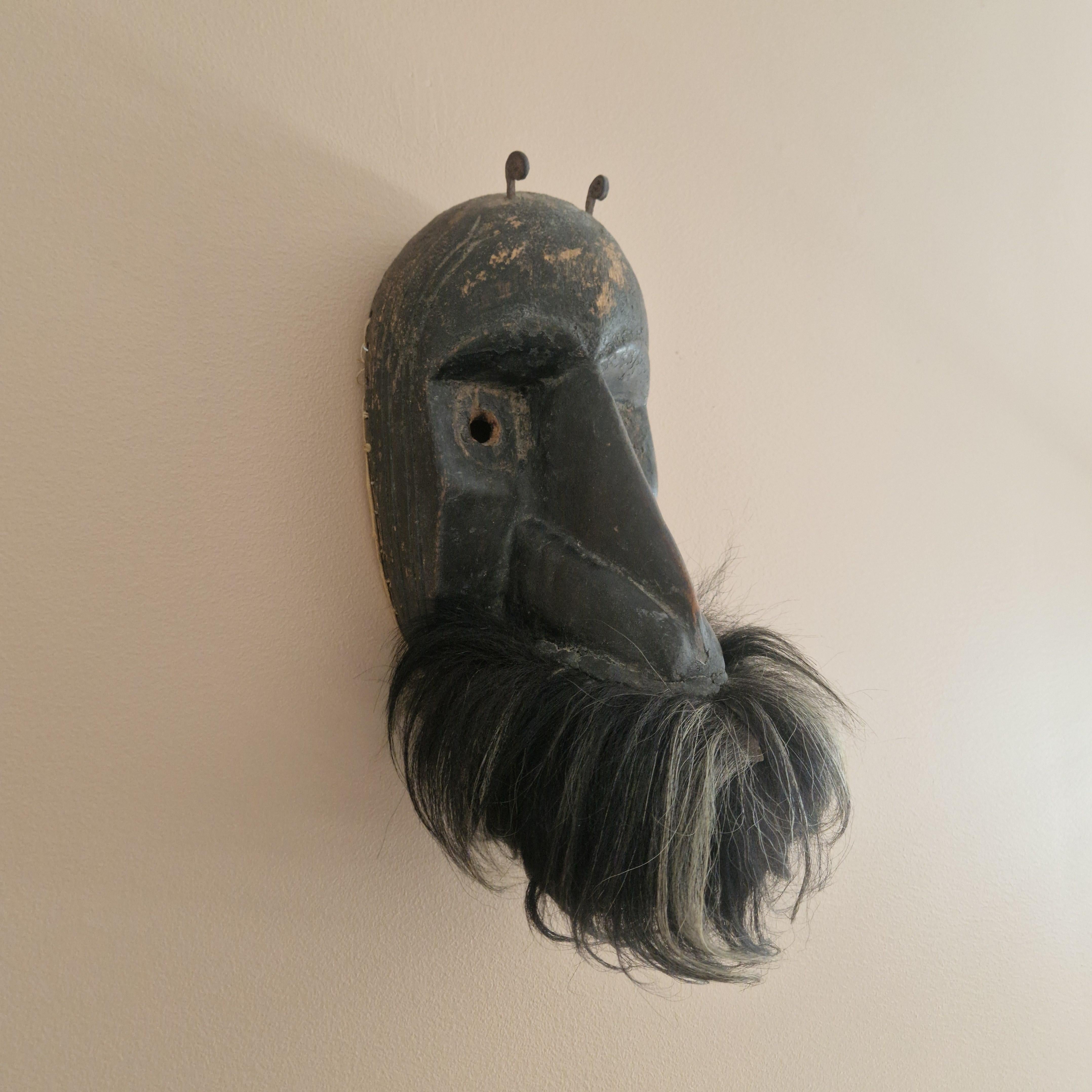 Intagliato a mano Dan Gagon, Maschera di danza, Costa d'Avorio, Africa in vendita