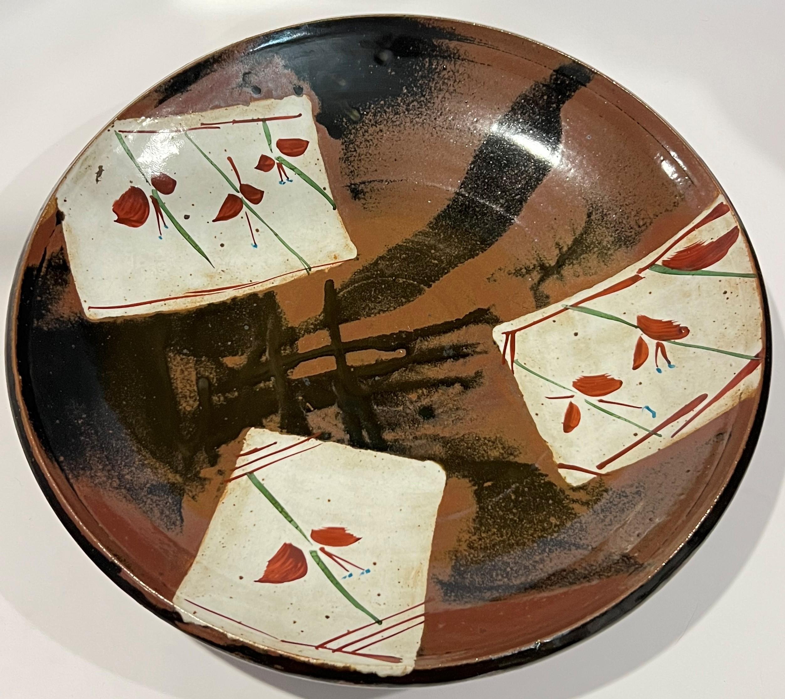 Hand-Crafted Dan Gauthier Stoneware Slip Decorated Mashiko Iron and Enamel Decorated Charger For Sale