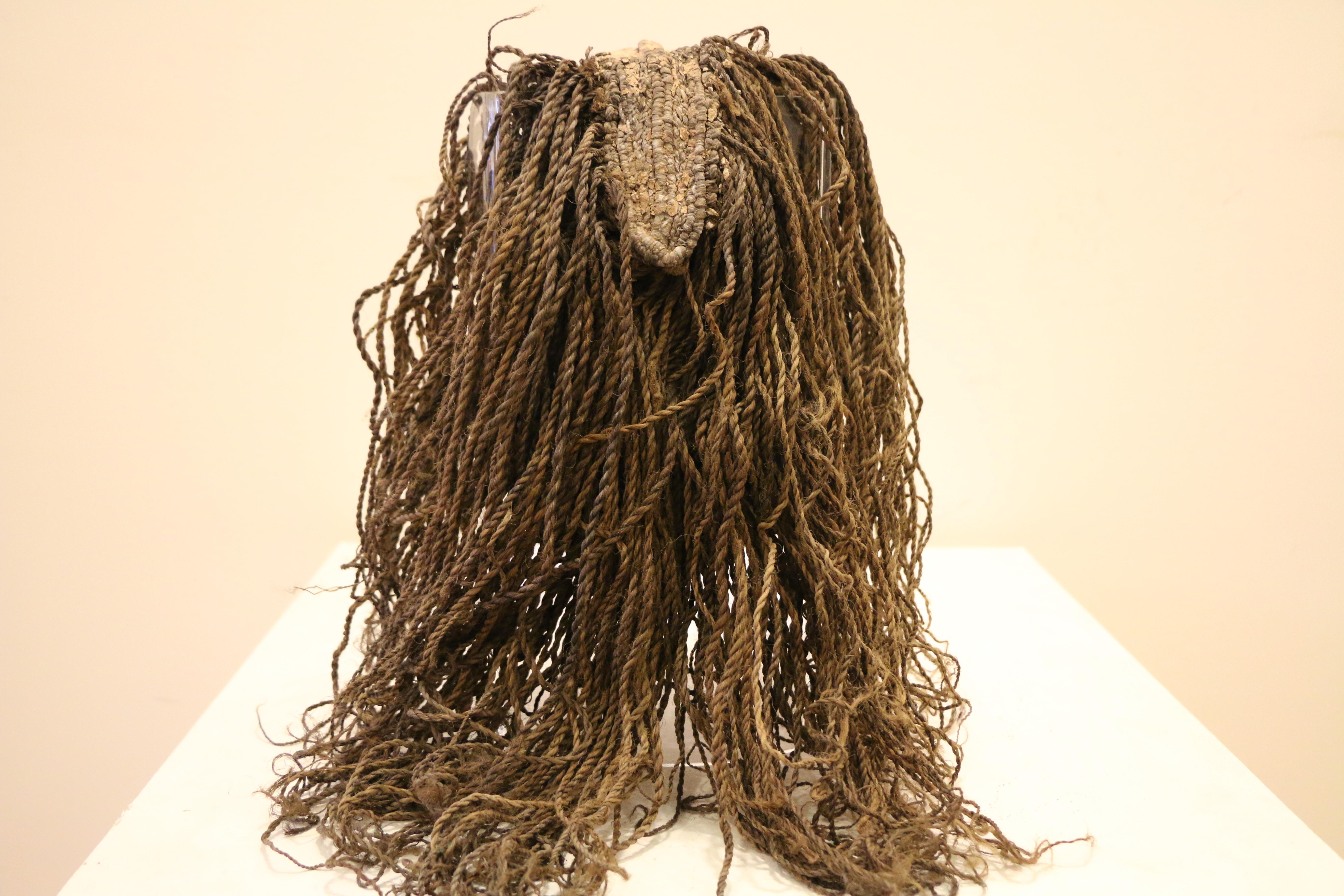 Hand-Crafted Dan-Guéré Mask, fist half of the XXth century For Sale