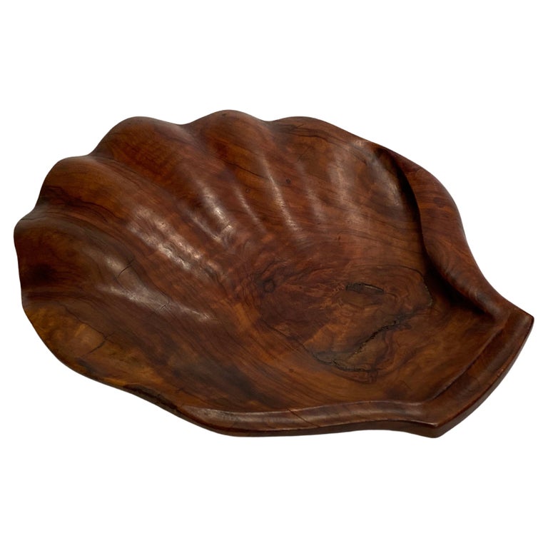 Carview Shell Dan Harner Scallop Shell Carved Wood Catch All For Sale at 1stDibs