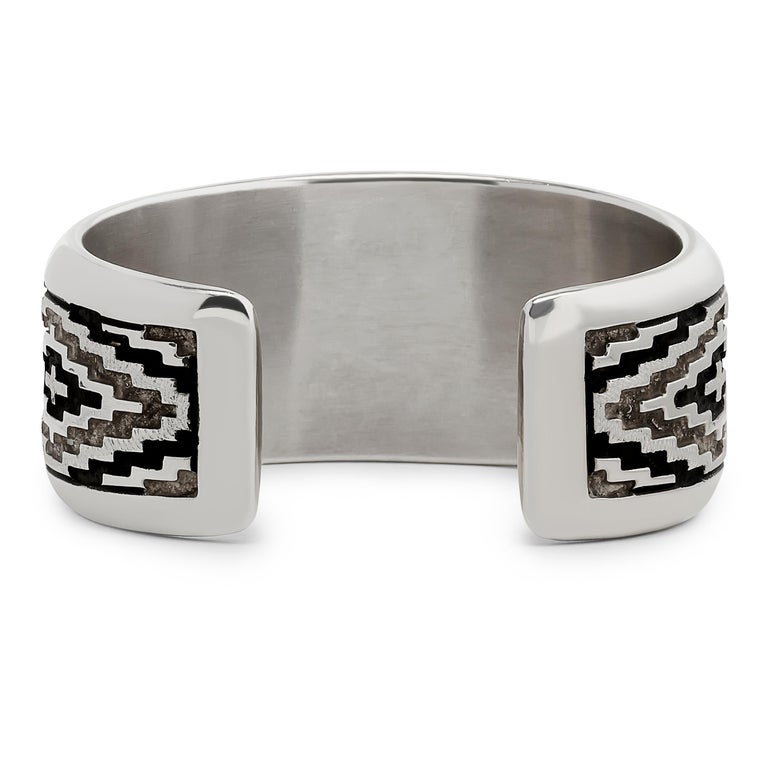 Striking Vintage Navajo Dan Jackson Sterling Silver Native American Bracelet Striking Vintage Navajo Dan Jackson Sterling Silver Native American Bracelet