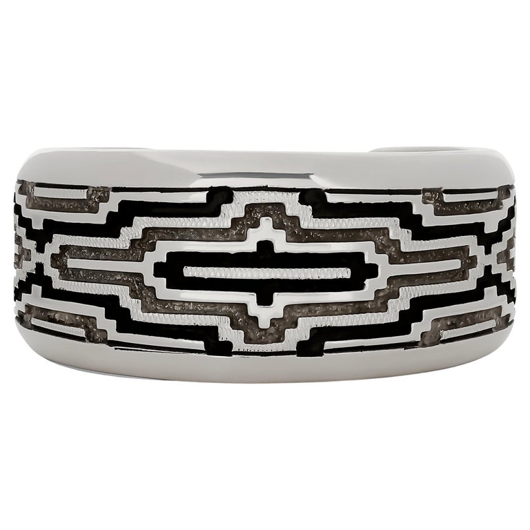 Striking Vintage Navajo Dan Jackson Sterling Silver Native American Bracelet Striking Vintage Navajo Dan Jackson Sterling Silver Native American Bracelet