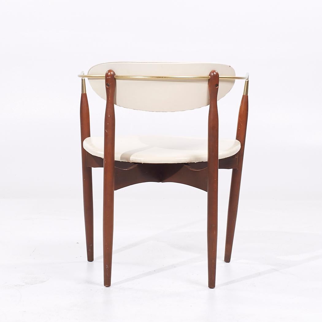 Dan Johnson for Selig Viscount Mid Century Brass and Walnut Chair In Good Condition For Sale In Countryside, IL