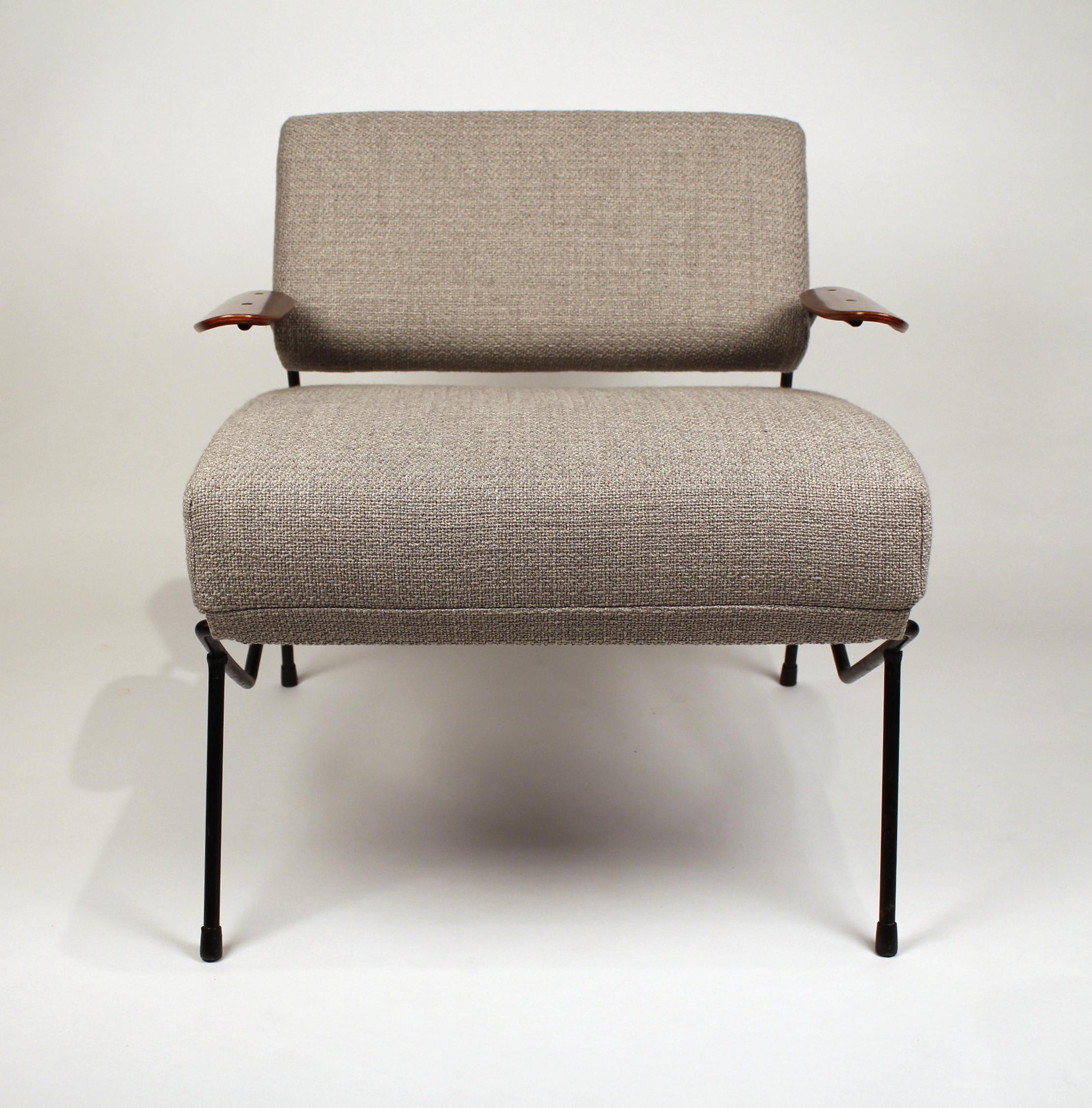 Mid-Century Modern Dan Johnson Iron Lounge Chair with Bent Walnut Plywood Armrests For Sale