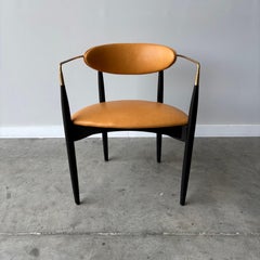 Dan Johnson Viscount Chair