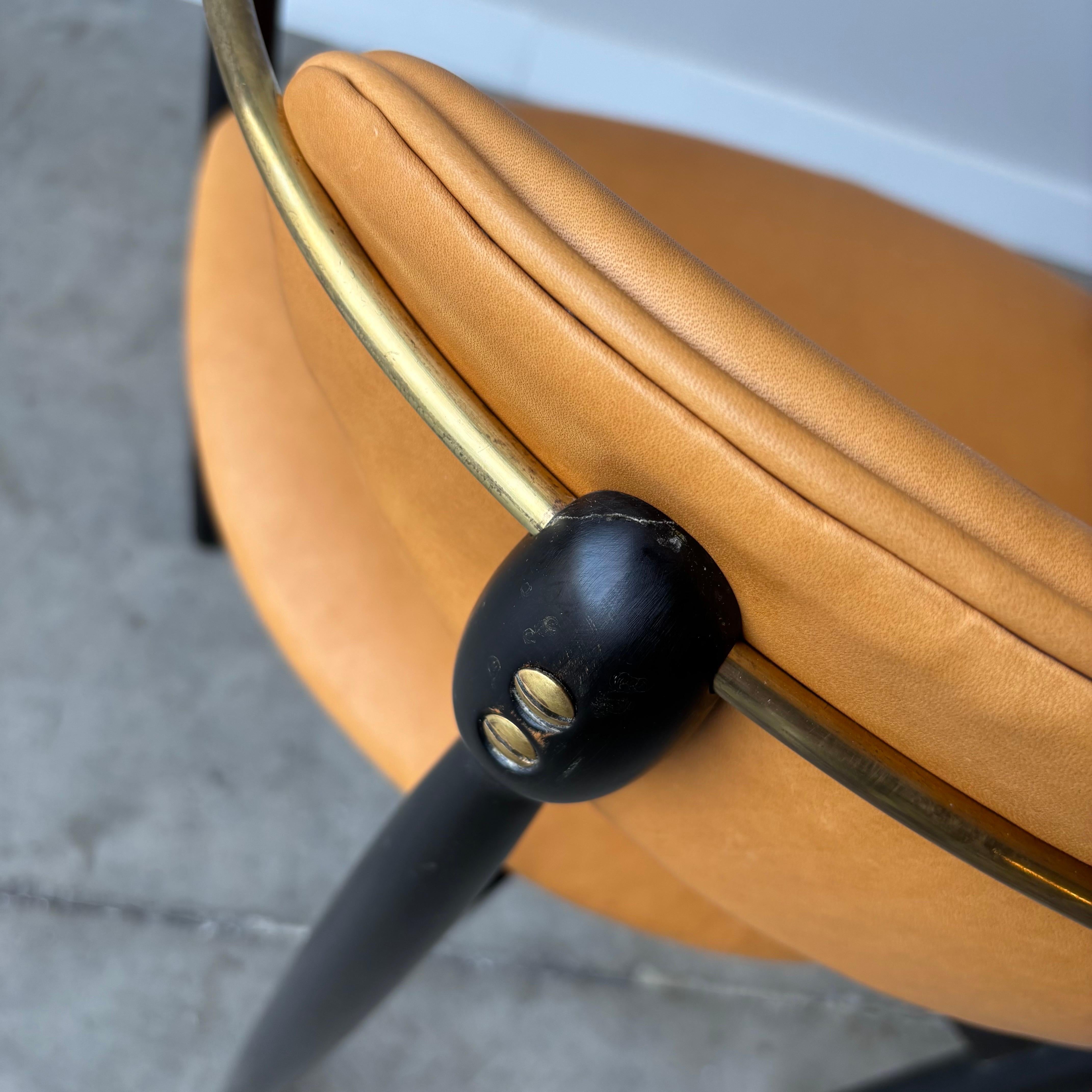 20ième siècle Chaise Dan Johnson Viscount en vente