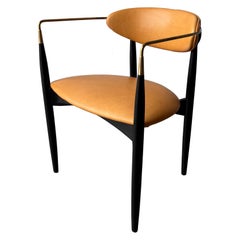 Dan Johnson Viscount Chair