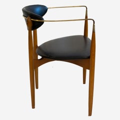 Dan Johnson fauteuil de comptoir en noyer et laiton par Selig
