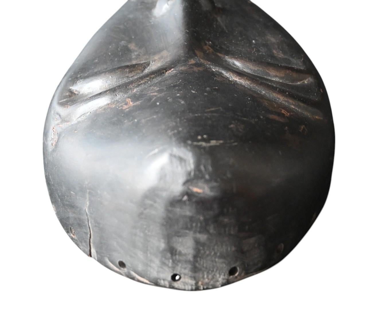 Dan Mask With Metal Teeth – Ivory Coast / Liberia, Mid-20th Century In Good Condition For Sale In Bilzen, BE