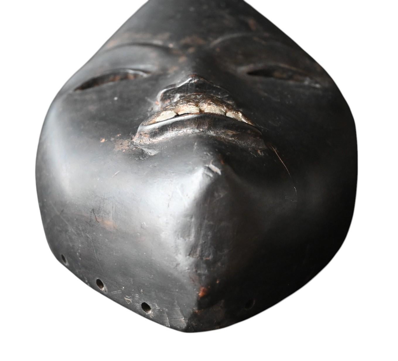 Dan Mask With Metal Teeth – Ivory Coast / Liberia, Mid-20th Century For Sale 1