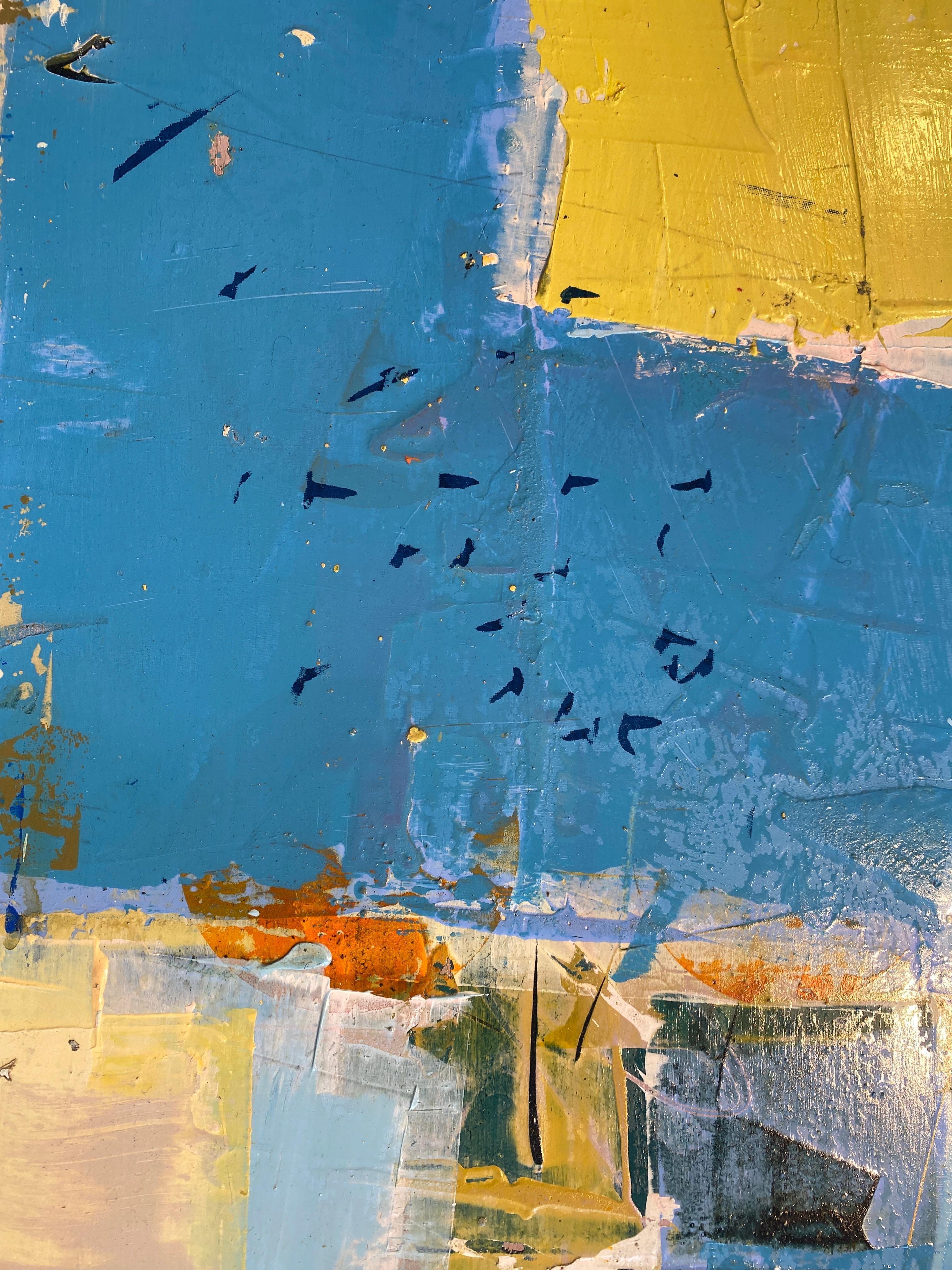 Cornwall Beach - Quadro astratto con texture di un ragazzo che nuota, blu e giallo in vendita 7