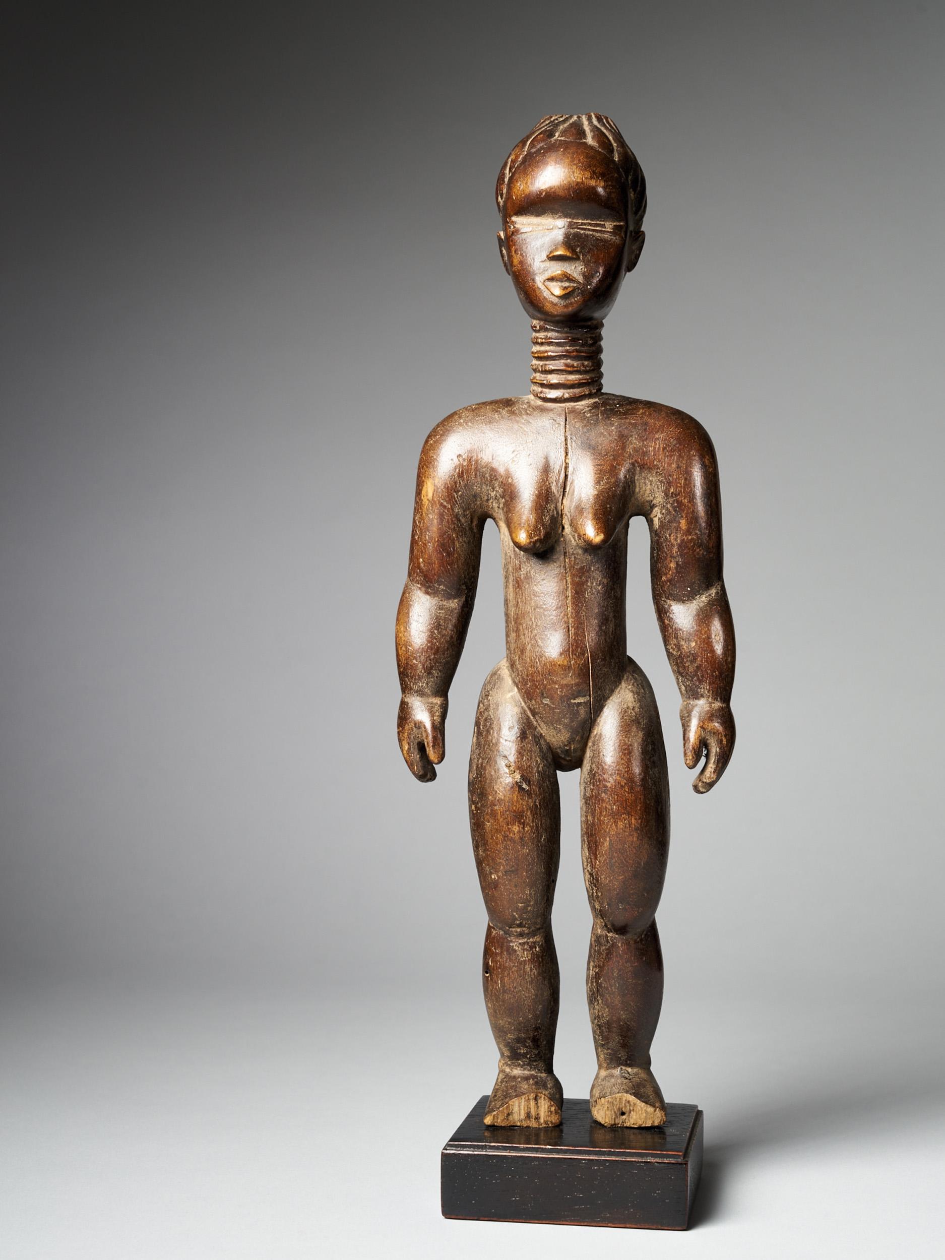 Metà XX secolo Dan People, Ivory Coast, Female Figure 