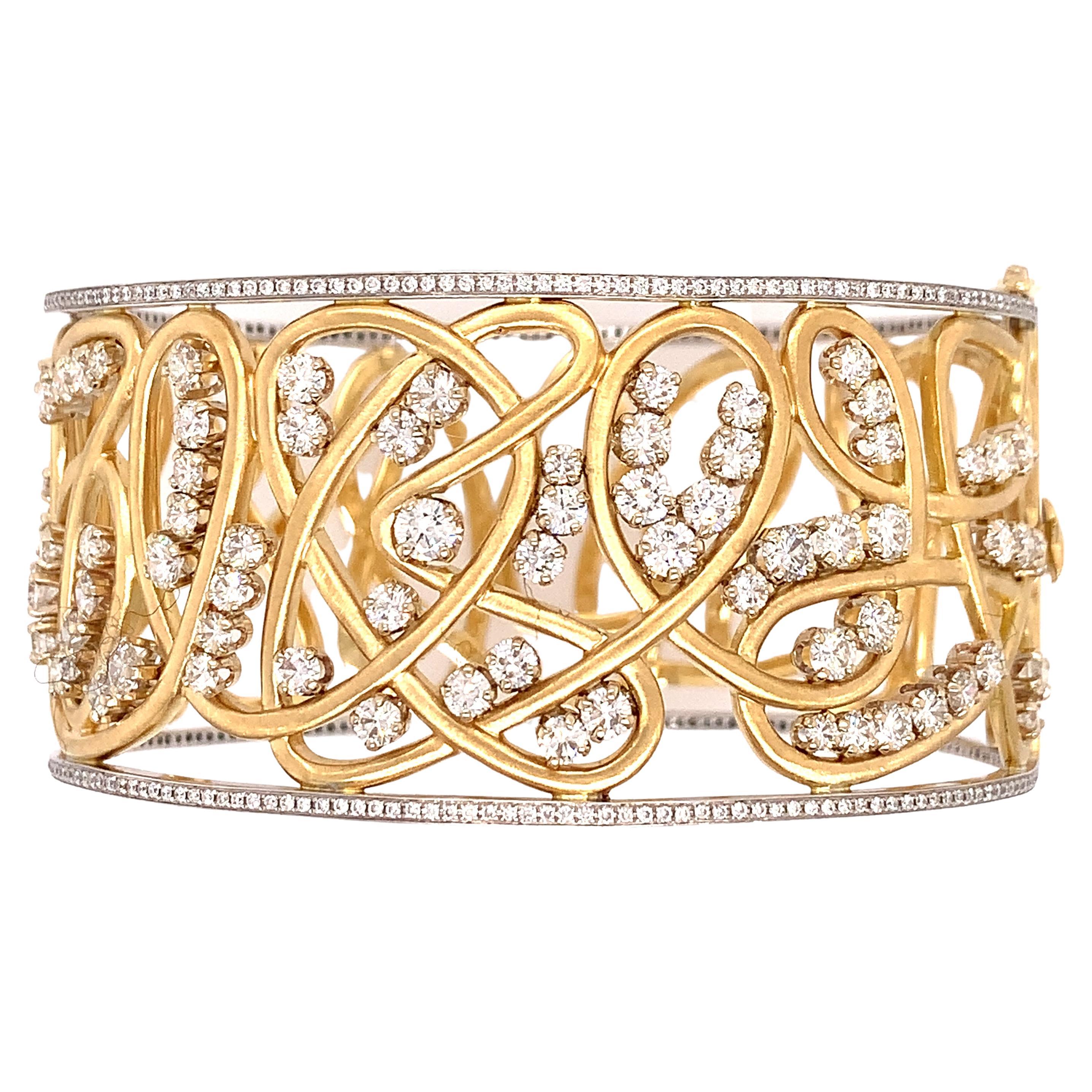 Dana David Scribble 5 Carat Diamond and Gold Bangle Bracelet For Sale