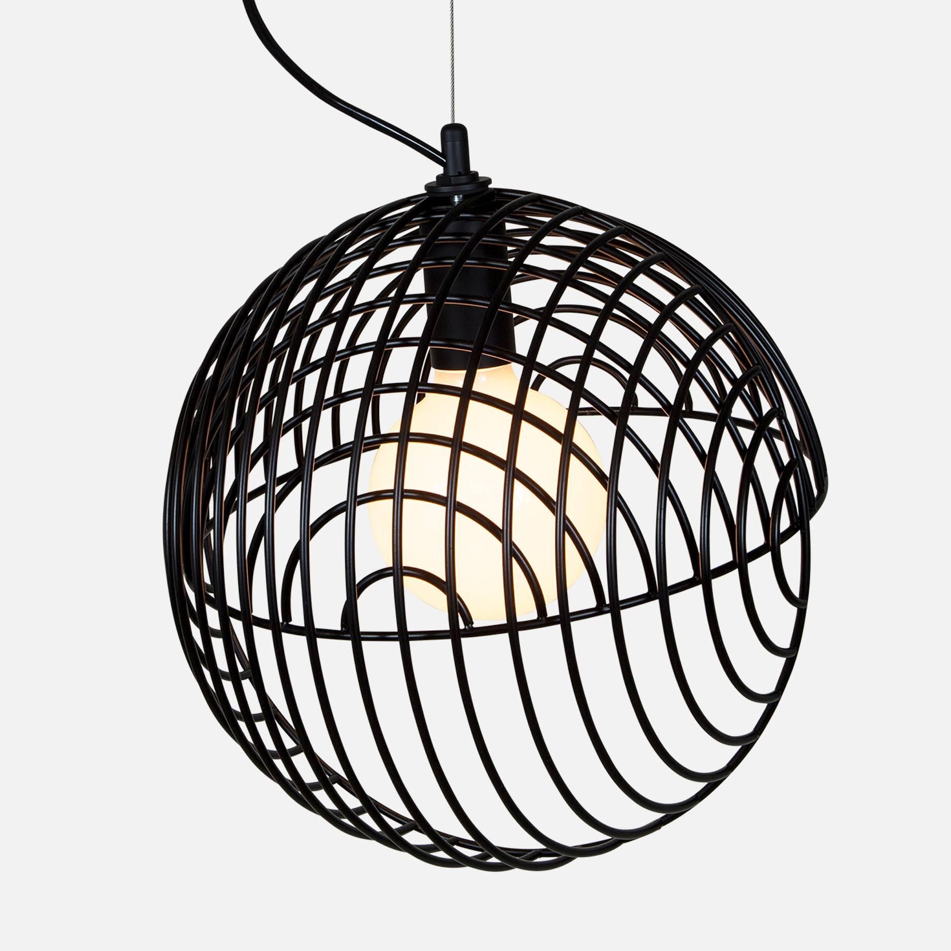 Lampe à suspension Dana, noire, grappe de cinq, de Souda, en stock en vente 2