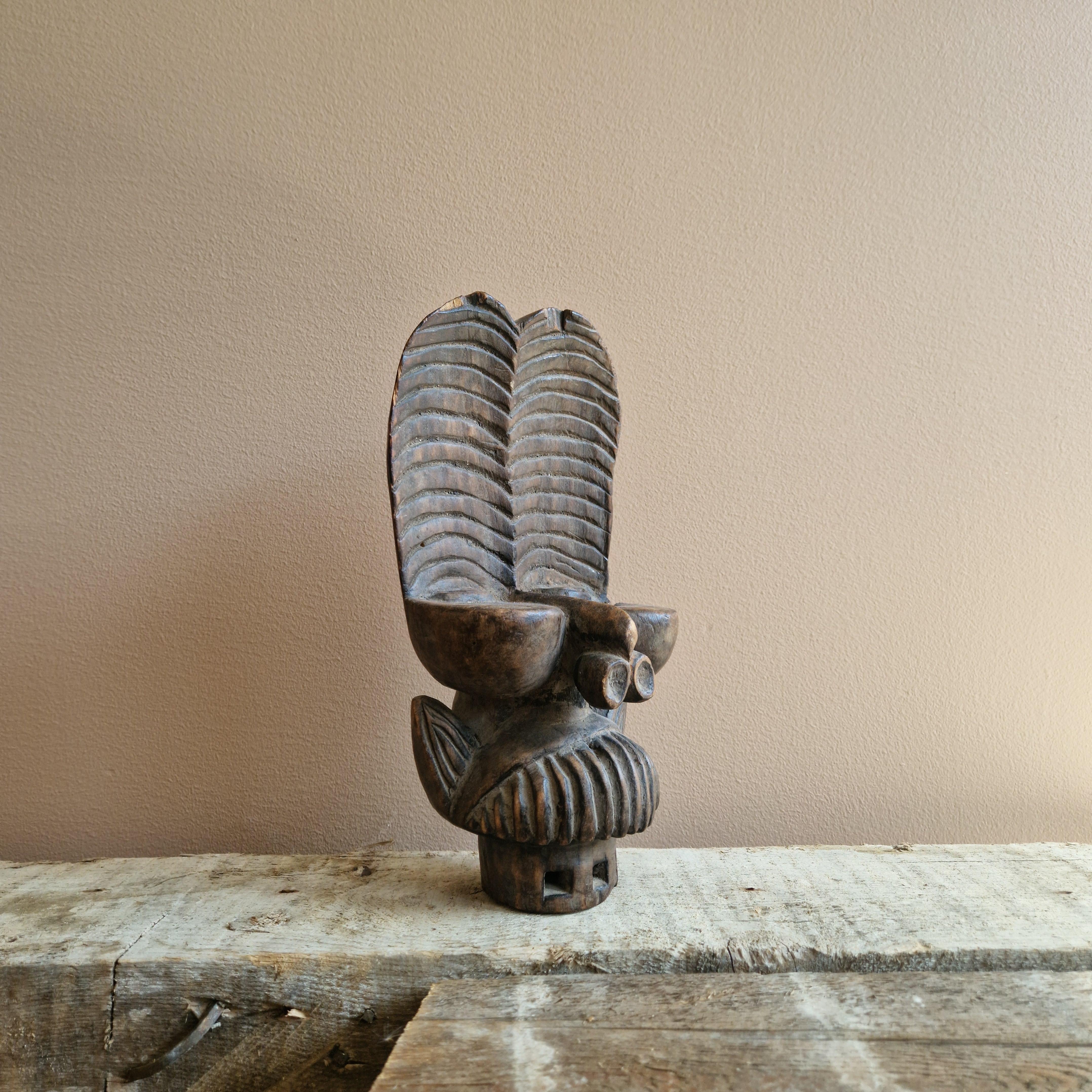 20ième siècle Masque de danse, Batcham, Cameroun. 20e siècle. en vente