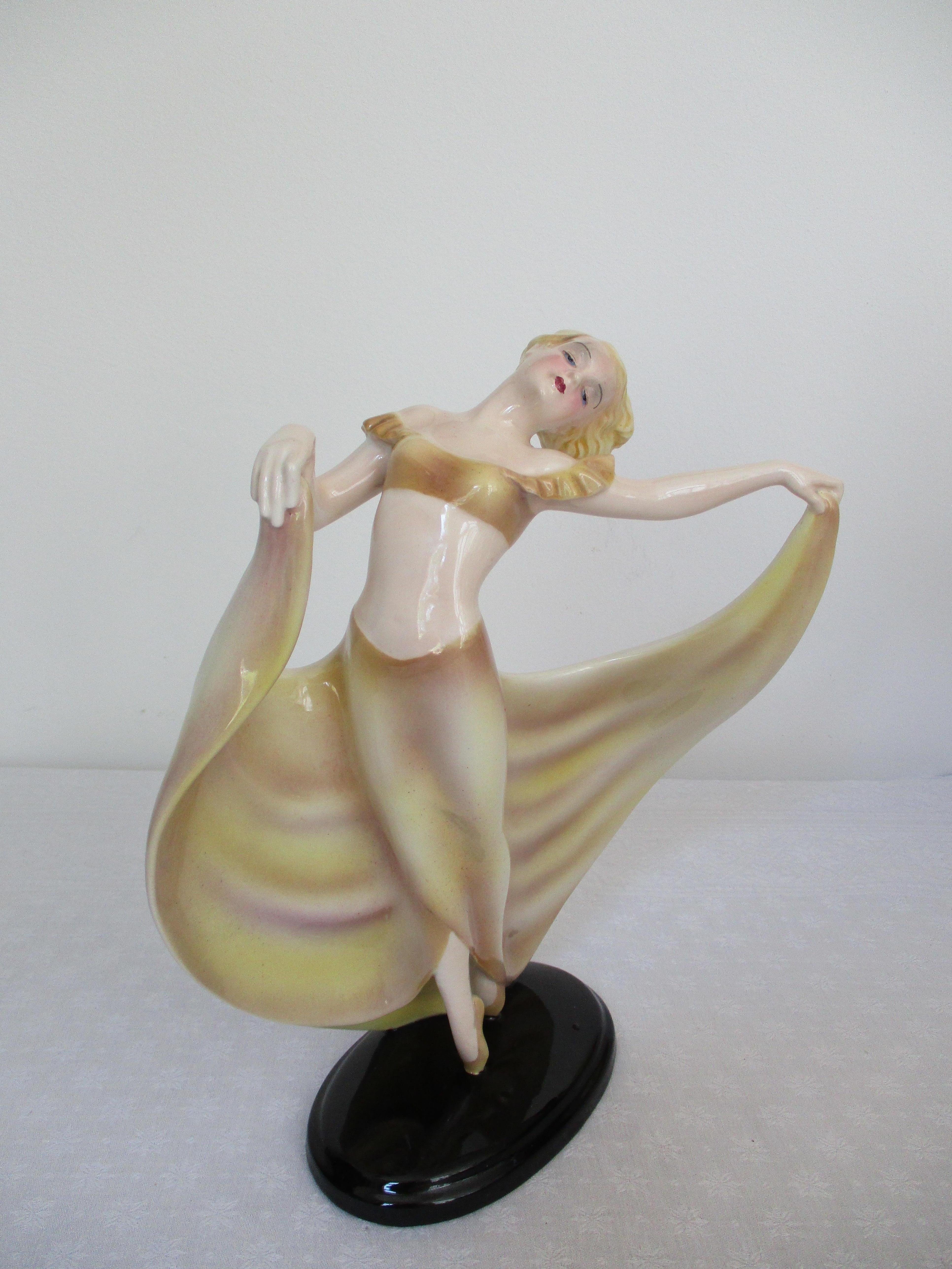 Austriaco Ballerina, design di Josef Lorenzl, Keramos, Vienna, anni 40 in vendita