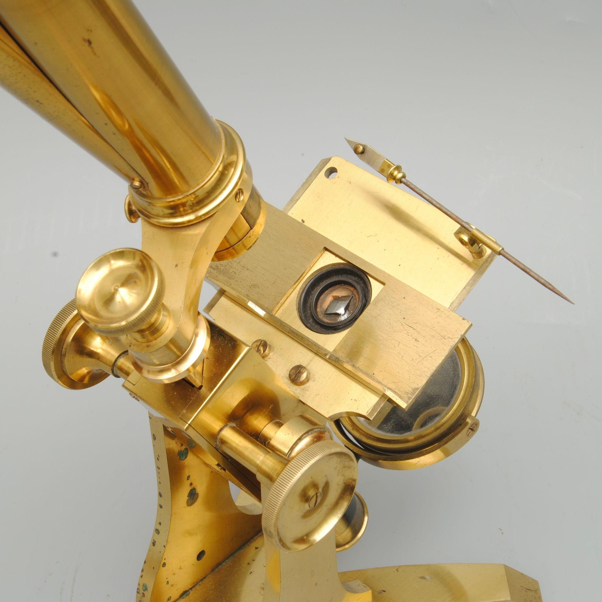 Dancer Field Microscope in Fine Condition In Good Condition For Sale In Lincolnshire, GB