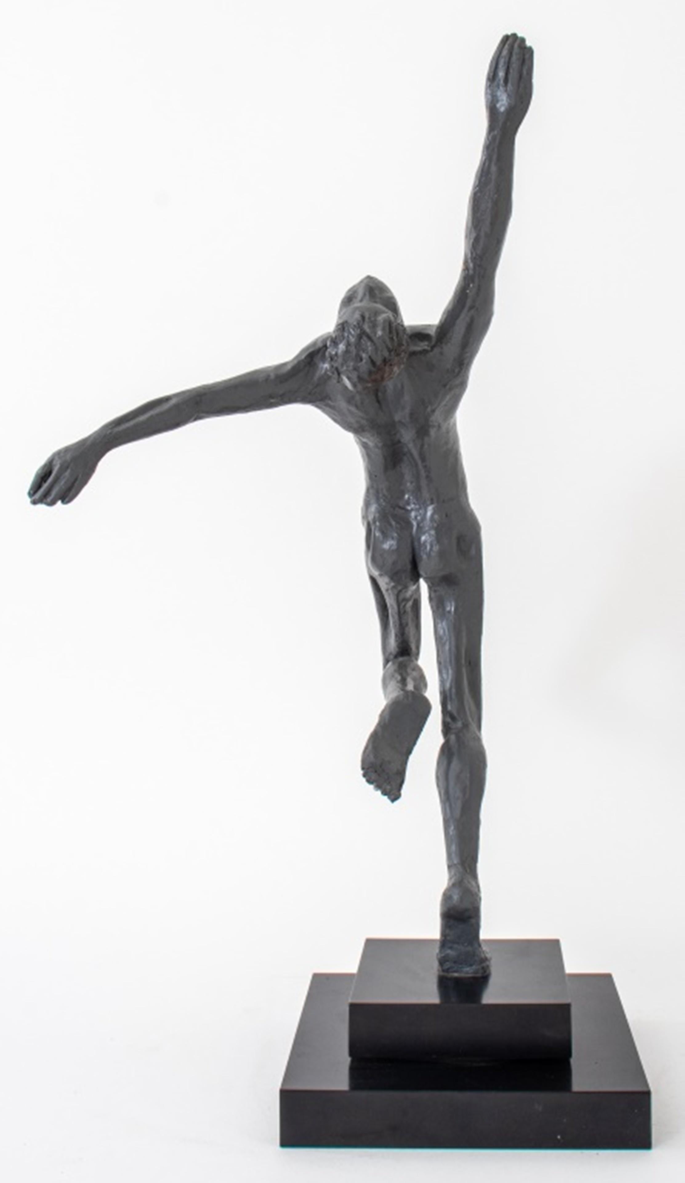 Dancer, Polymer-Ton-Skulptur (Moderne) im Angebot