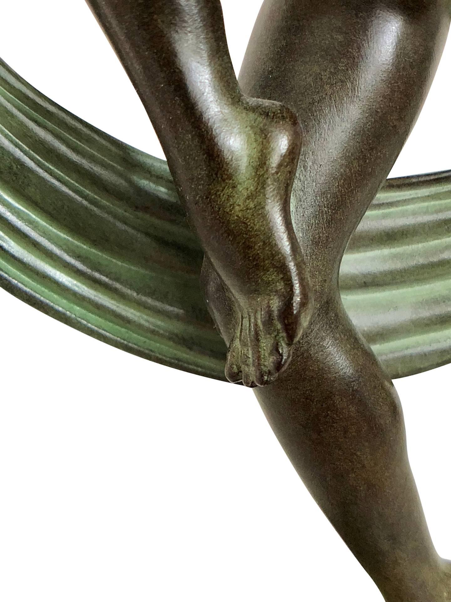 Français Sculpture d'une danseuse en zinc brut, Folie de Denis, Original Max Le Verrier