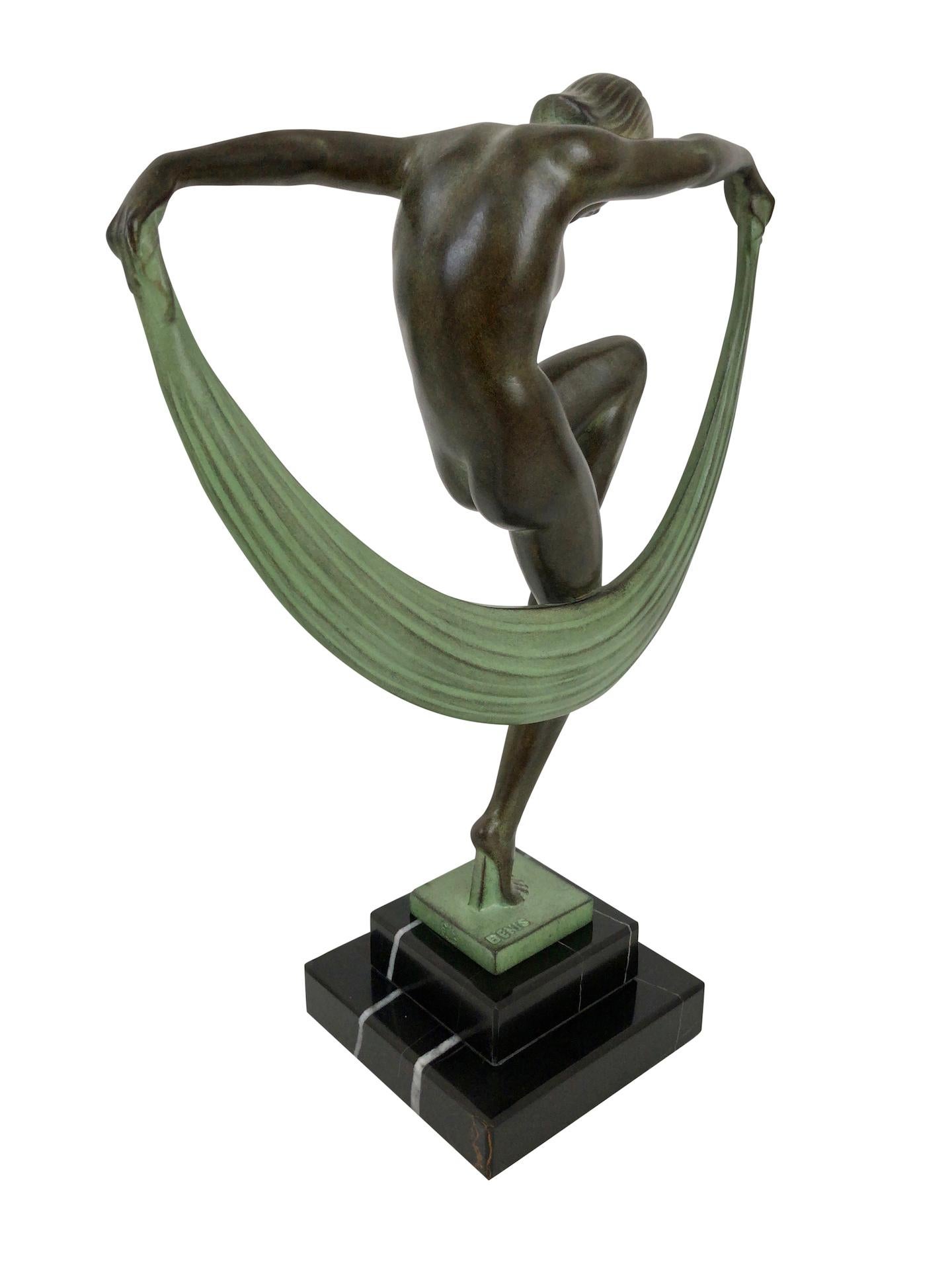 Français Sculpture de danseuse en étain, Folie de Denis, Original Max Le Verrier