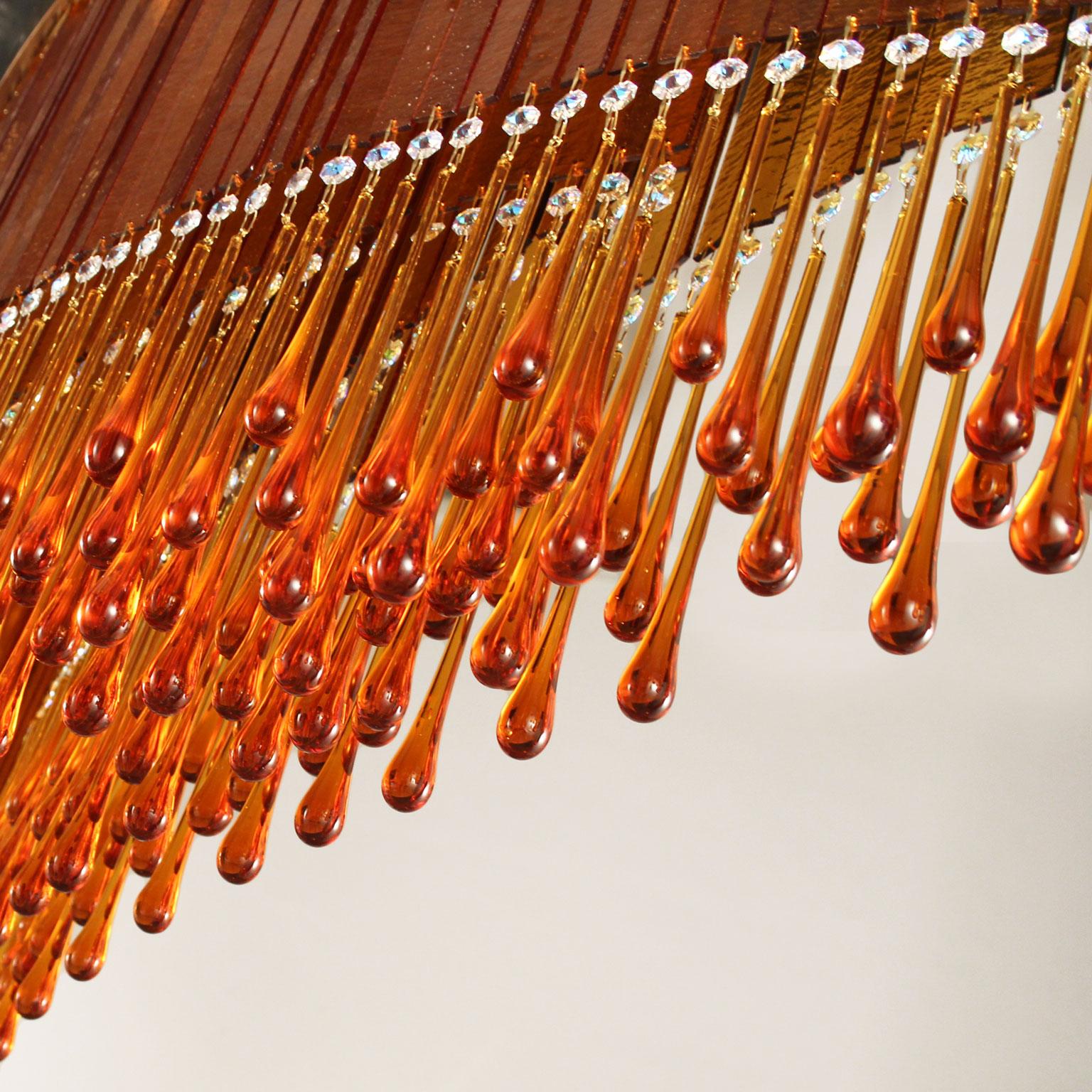 Vetro soffiato Lampada a sospensione in vetro di Murano ambrato con listelli ed elementi sfaccettati di Multiforme in vendita