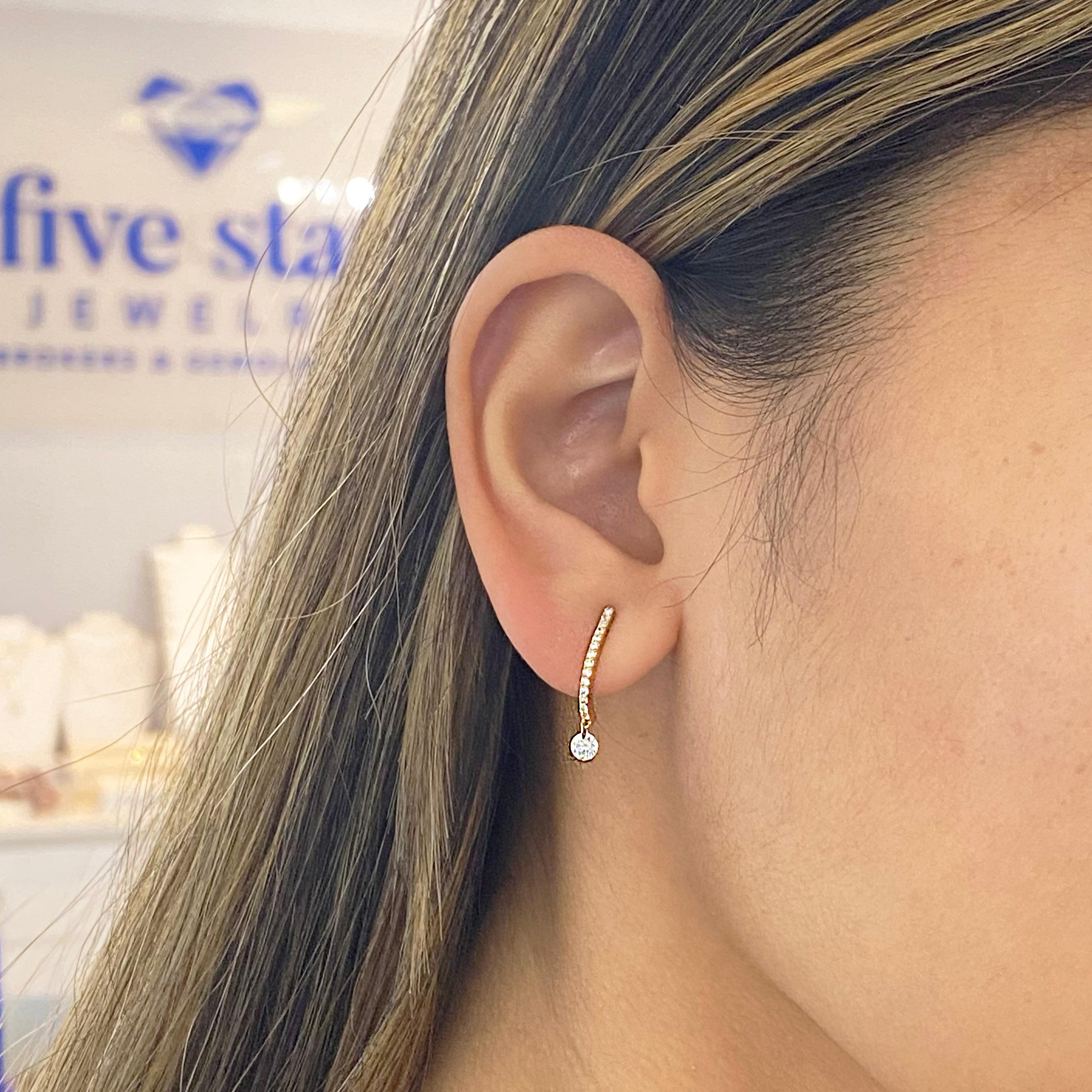 Post Style  17356-EAR TAP DANCE EARRINGS  Shiny Silver Dangle Earrings 