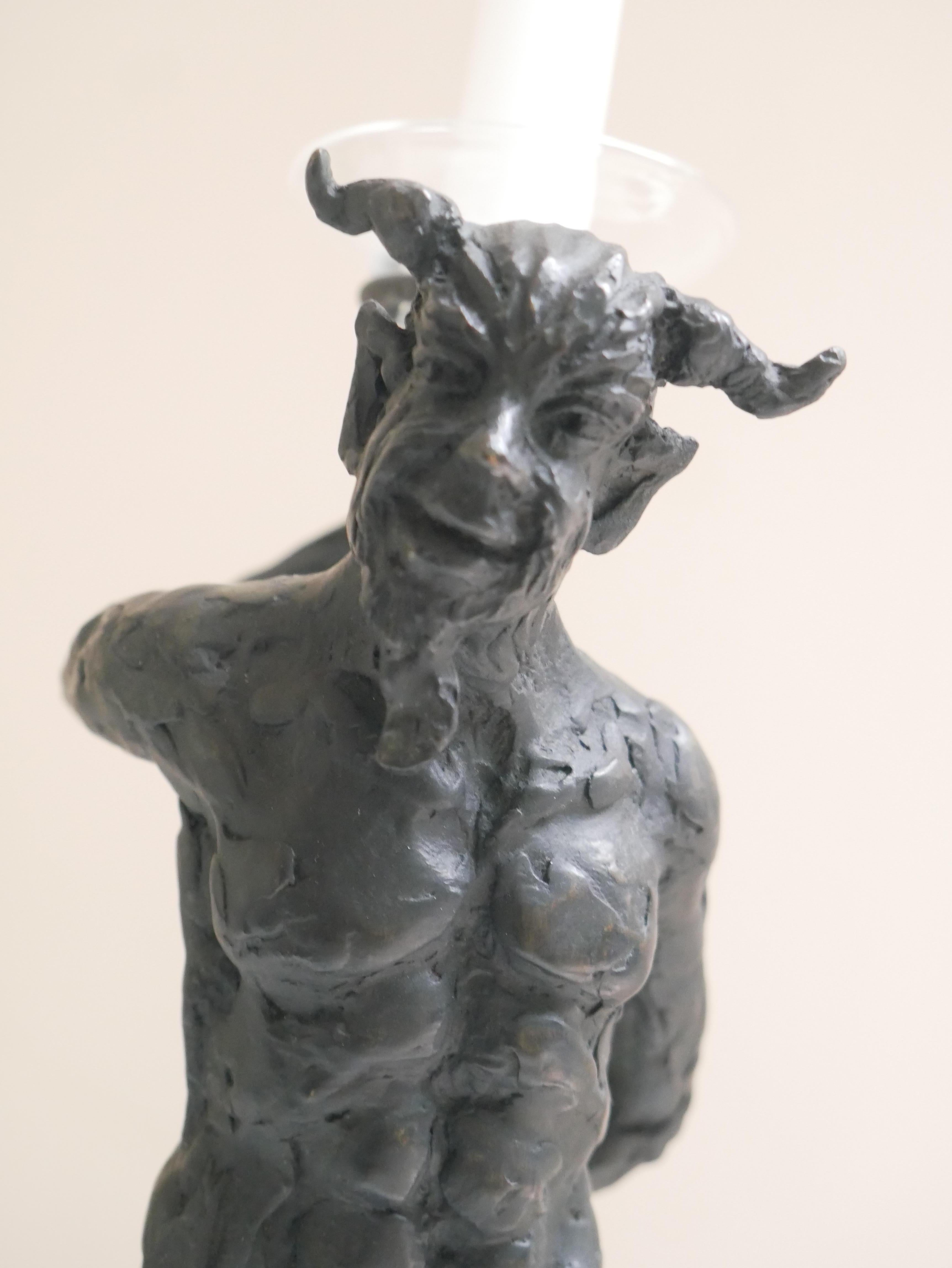 Porte-bougies faune dansant en bronze de Patrick Laroche en vente 1