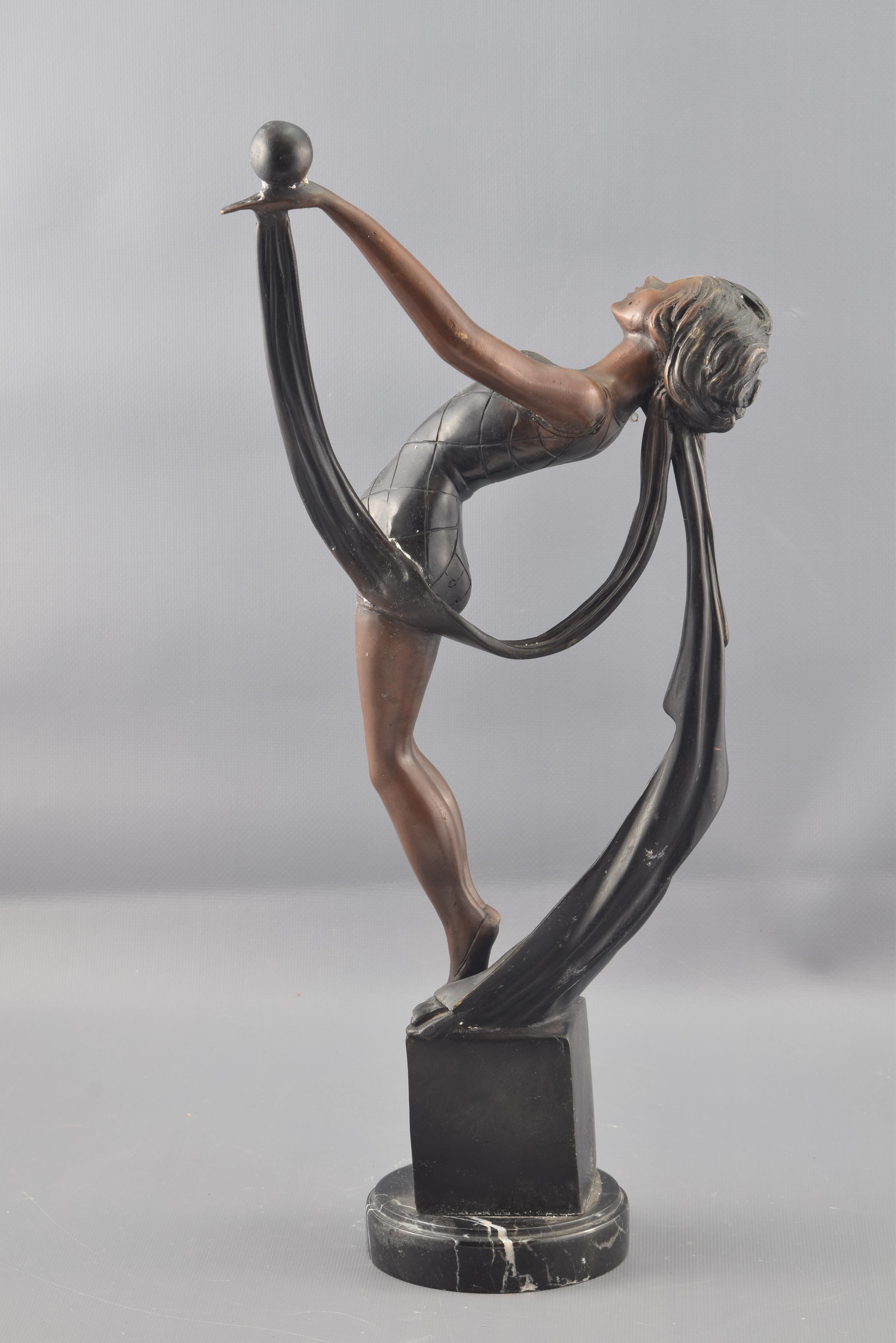 Dancing Girl, Bronze, after Art Deco Models In Good Condition In Madrid, ES