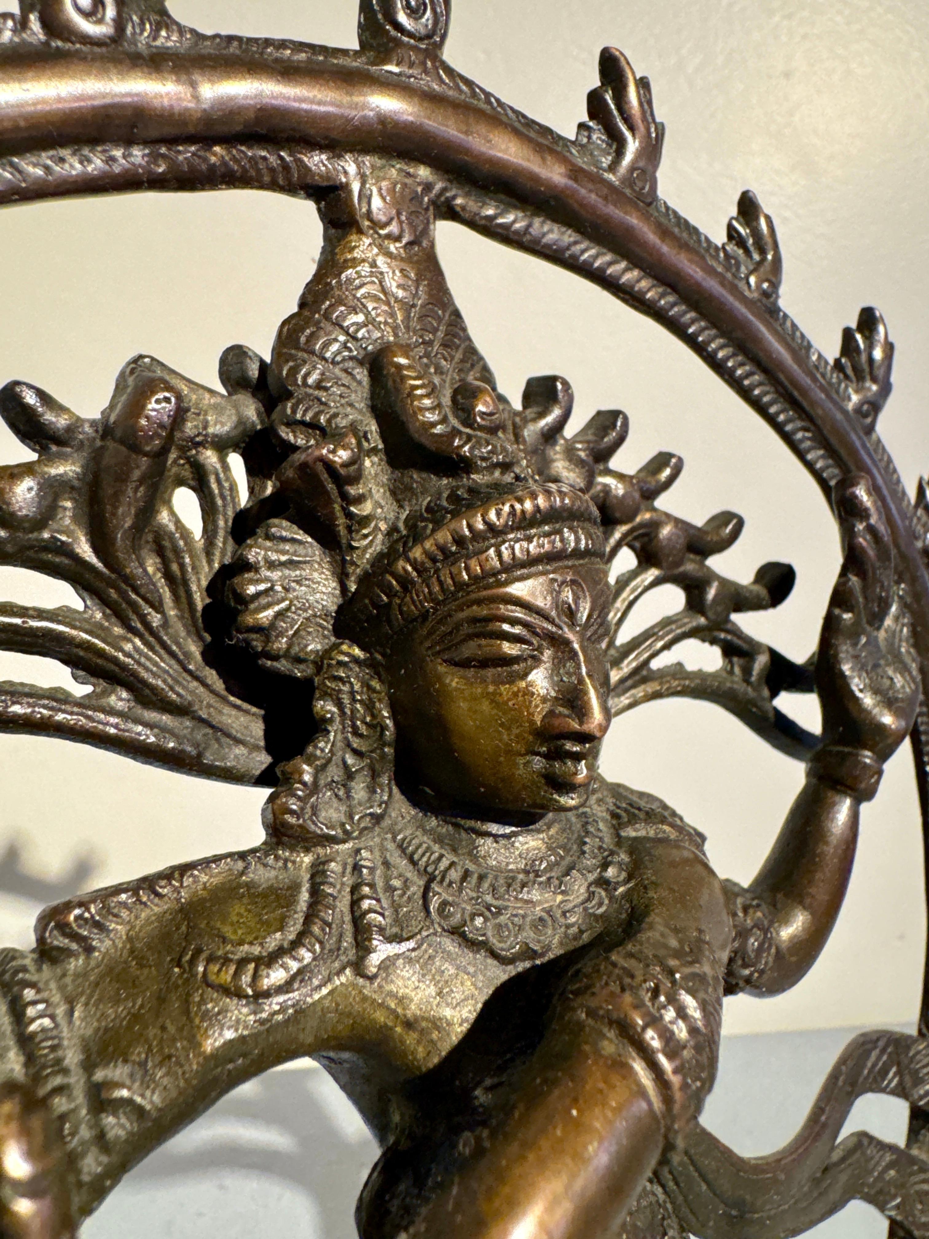 Shiva dansant Nataraja, bronze coulé, milieu du 20e siècle, Inde 2
