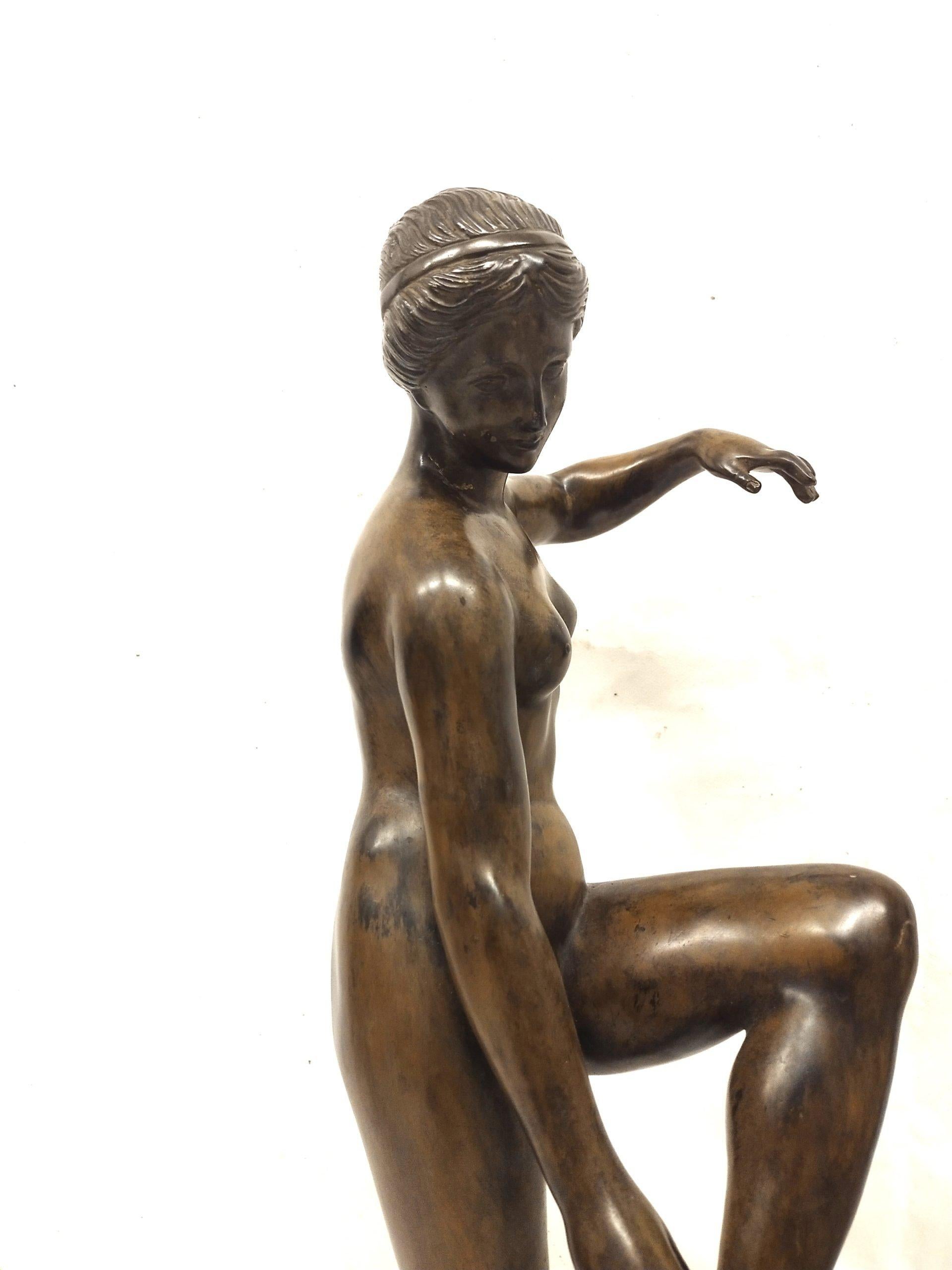 XX secolo Venere danzante in bronzo in vendita