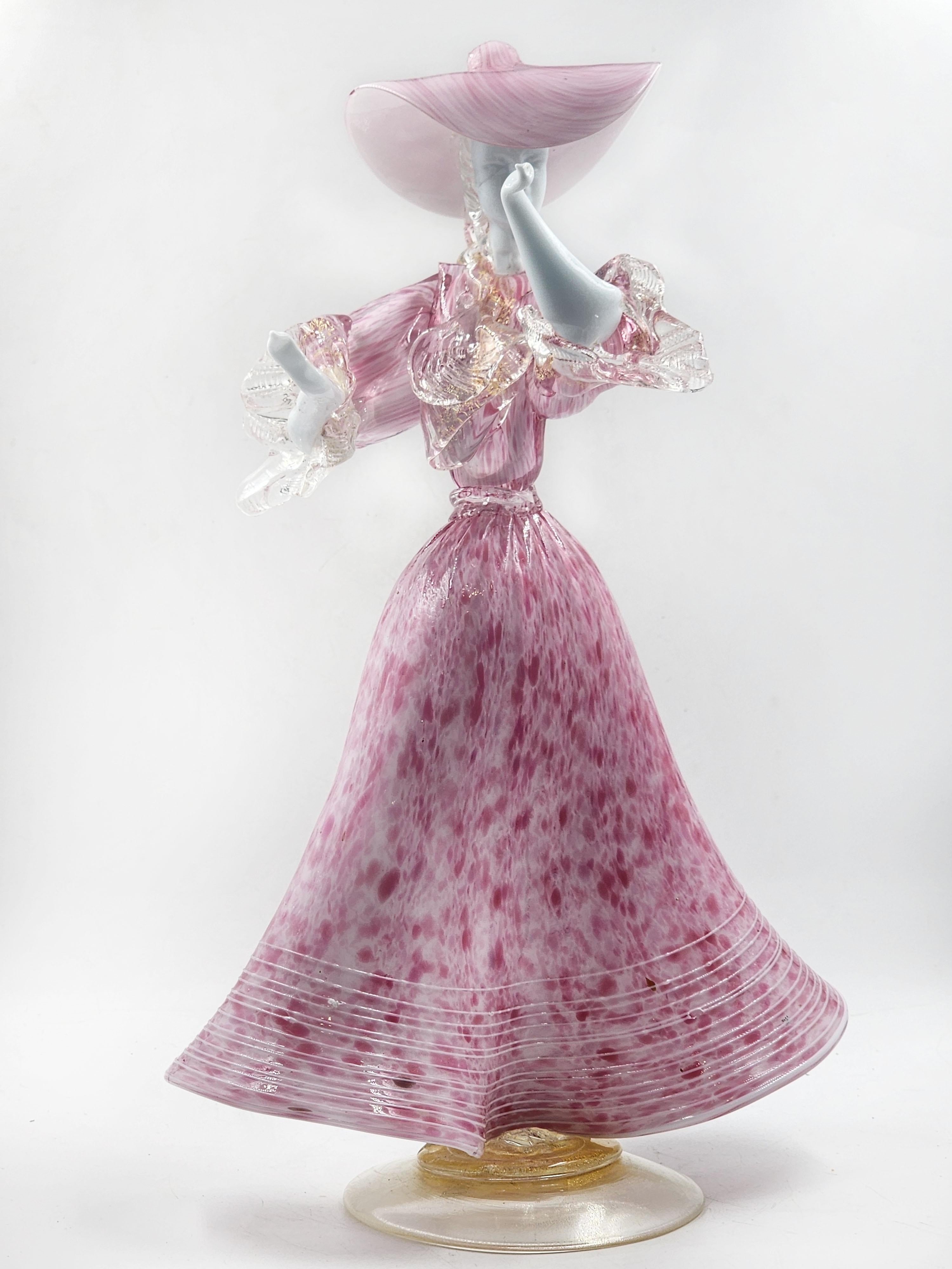 XX secolo Donna danzante in vetro rosa di Murano, anni '60 in vendita