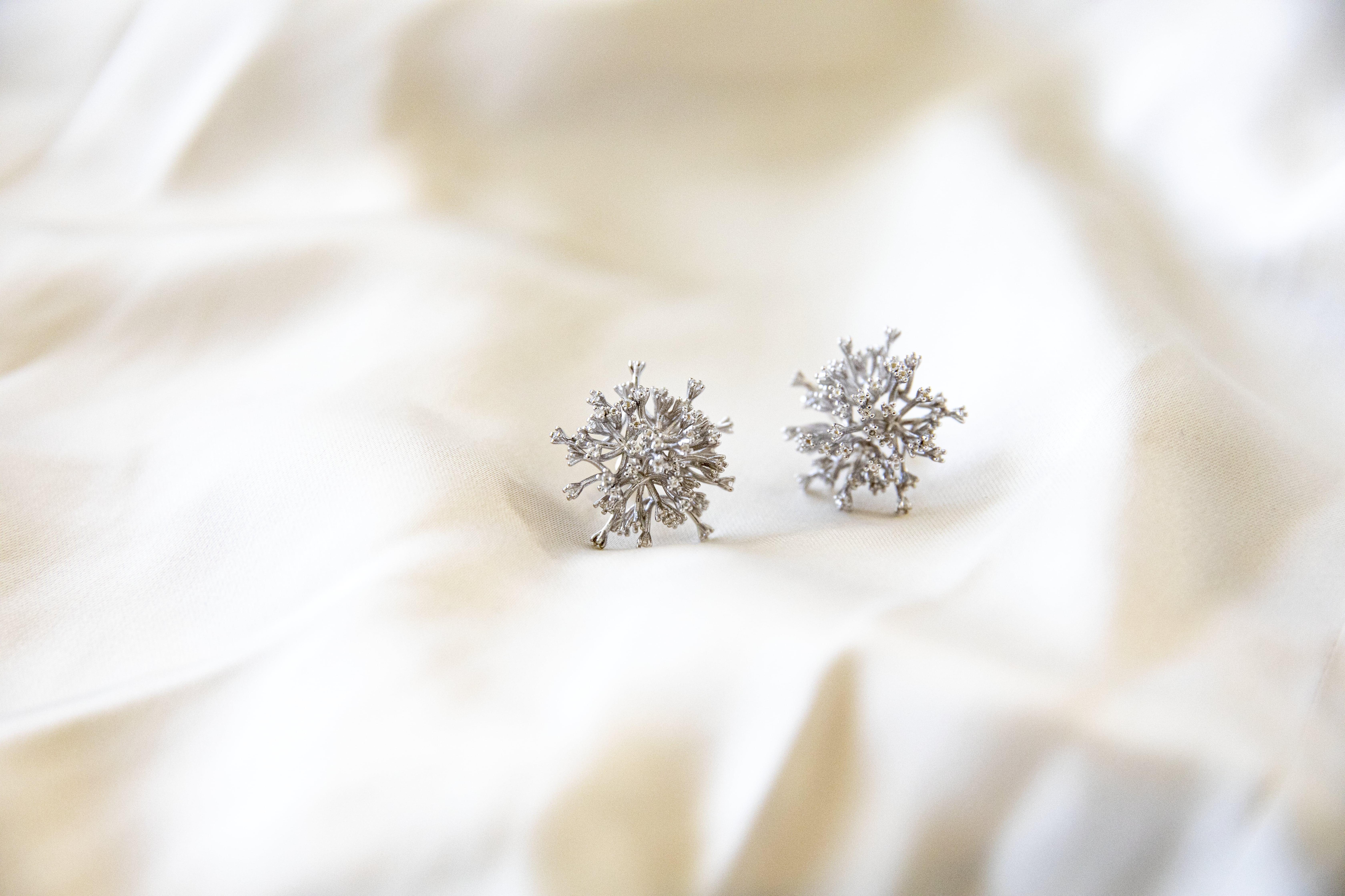Brilliant Cut Dandelion A dandalion topaz earrings For Sale