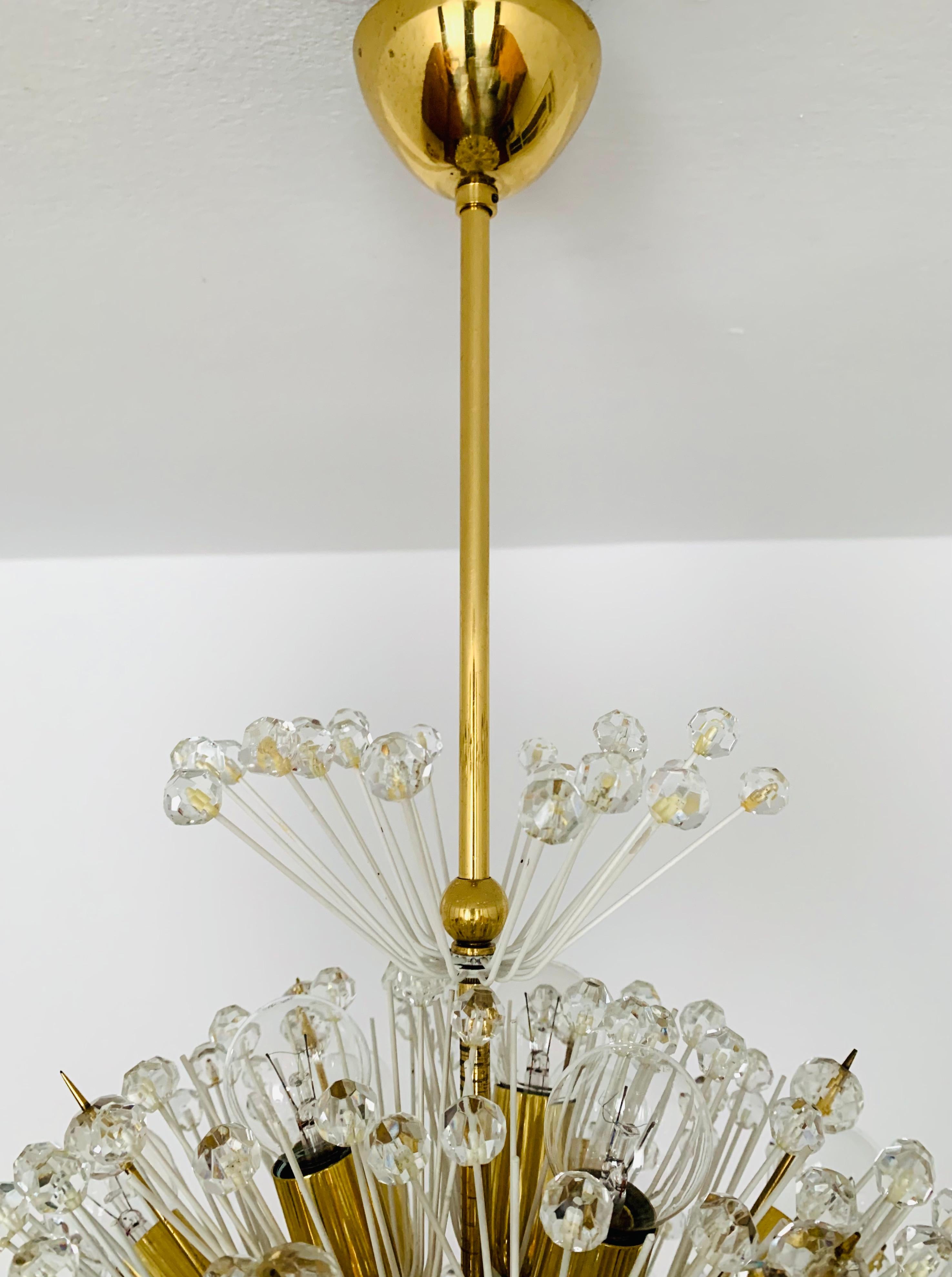 Dandelion-Kronleuchter von Emil Stejnar für Rupert Nikoll (Mitte des 20. Jahrhunderts) im Angebot