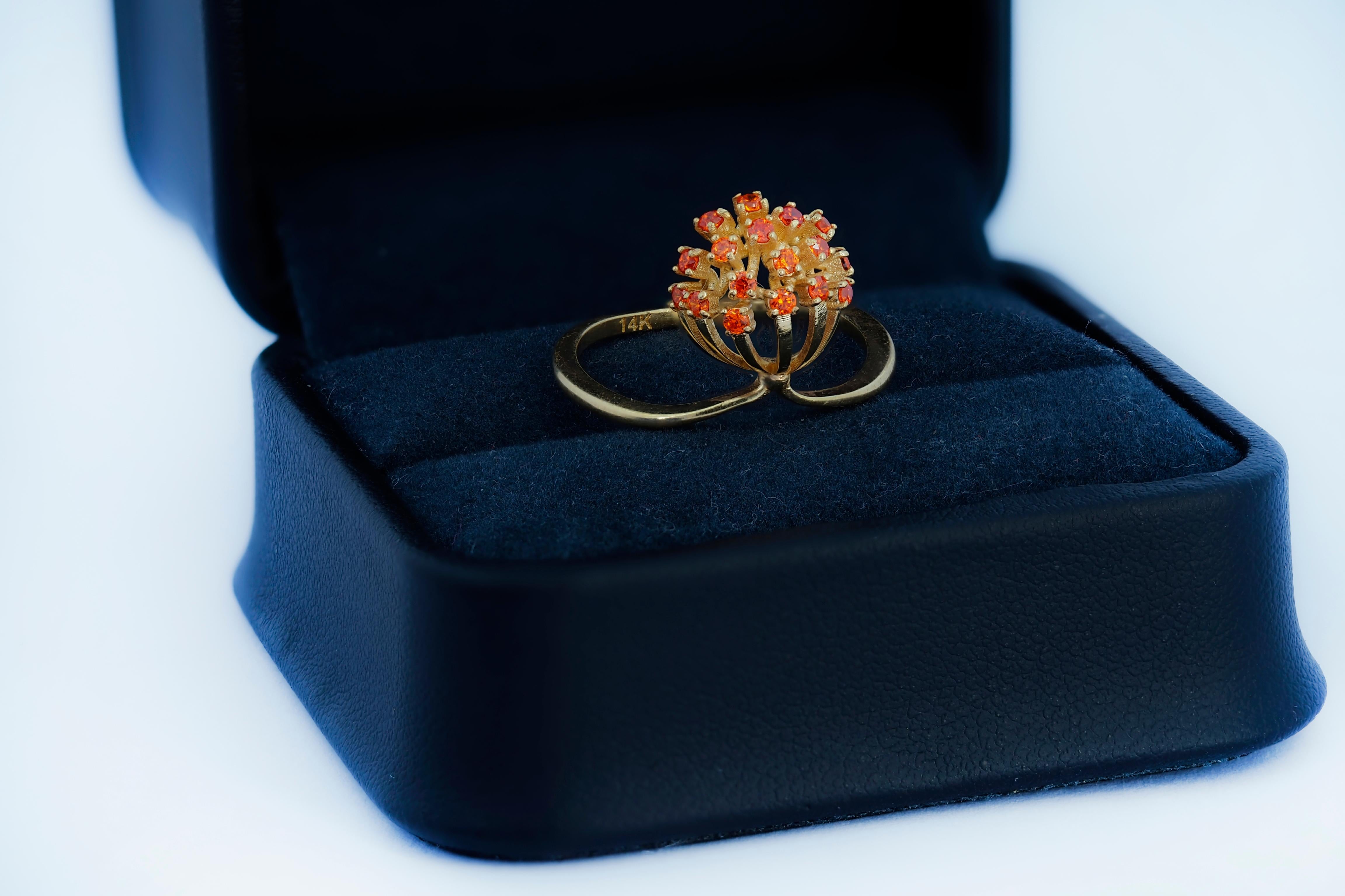Taille ronde Bague fleur Dandelion avec saphirs orange de laboratoire en or 14 carats en vente