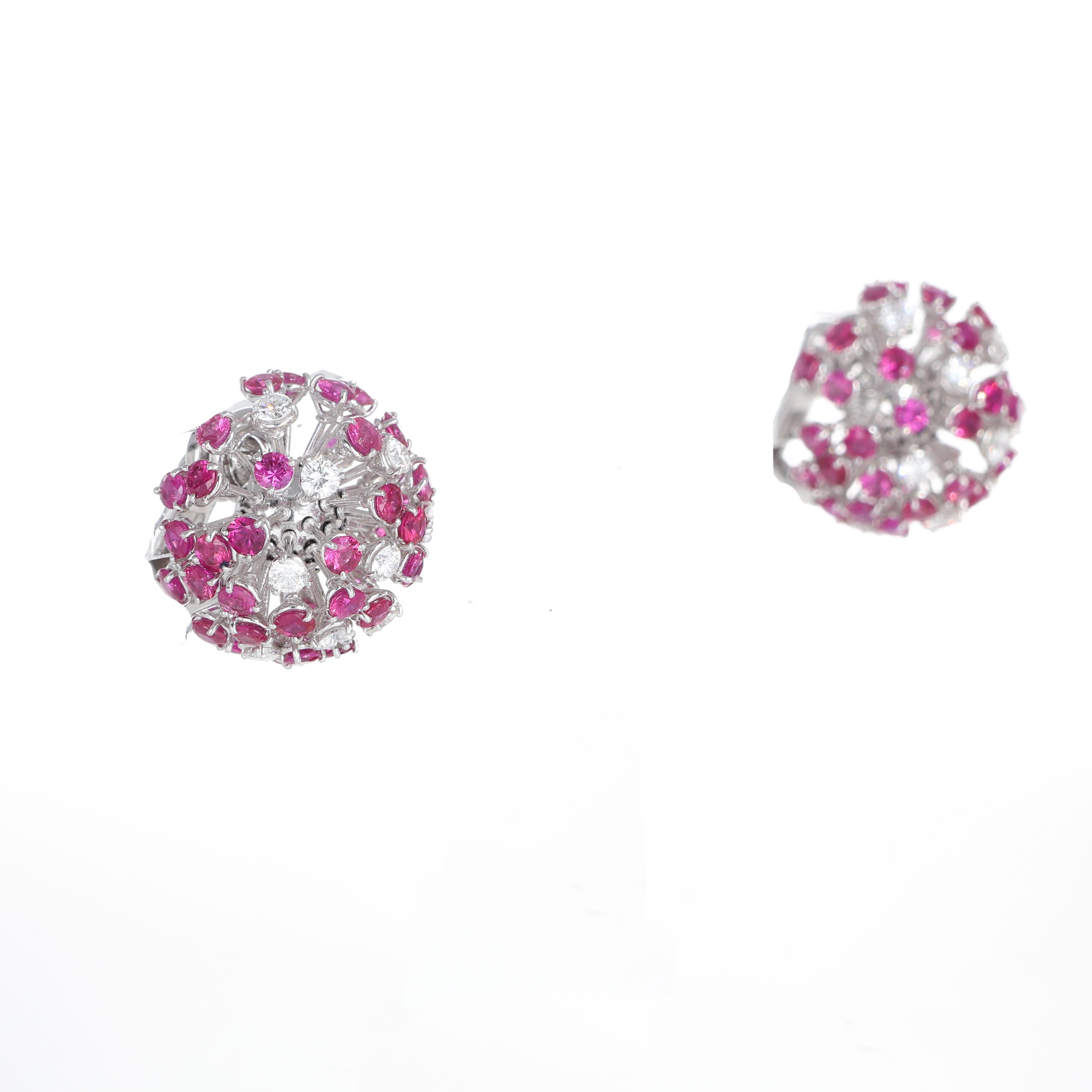 Dandelion-Inspired Earrings in White Gold with Diamonds and Pink Sapphires In New Condition For Sale In Bergamo, BG