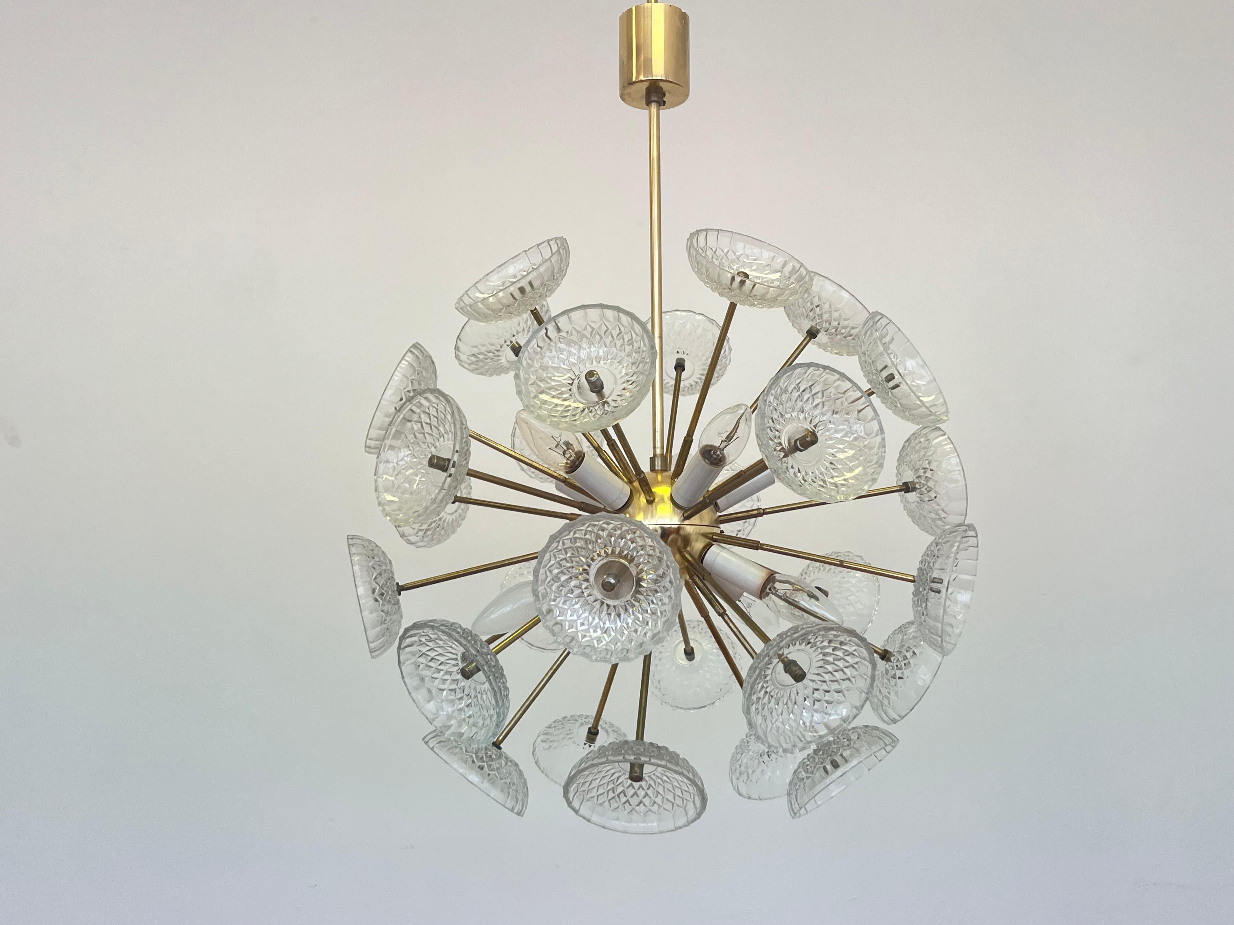Fine XX secolo Dandelion, lampadario Sputnik di Kamenicky Senov, 1970 in vendita
