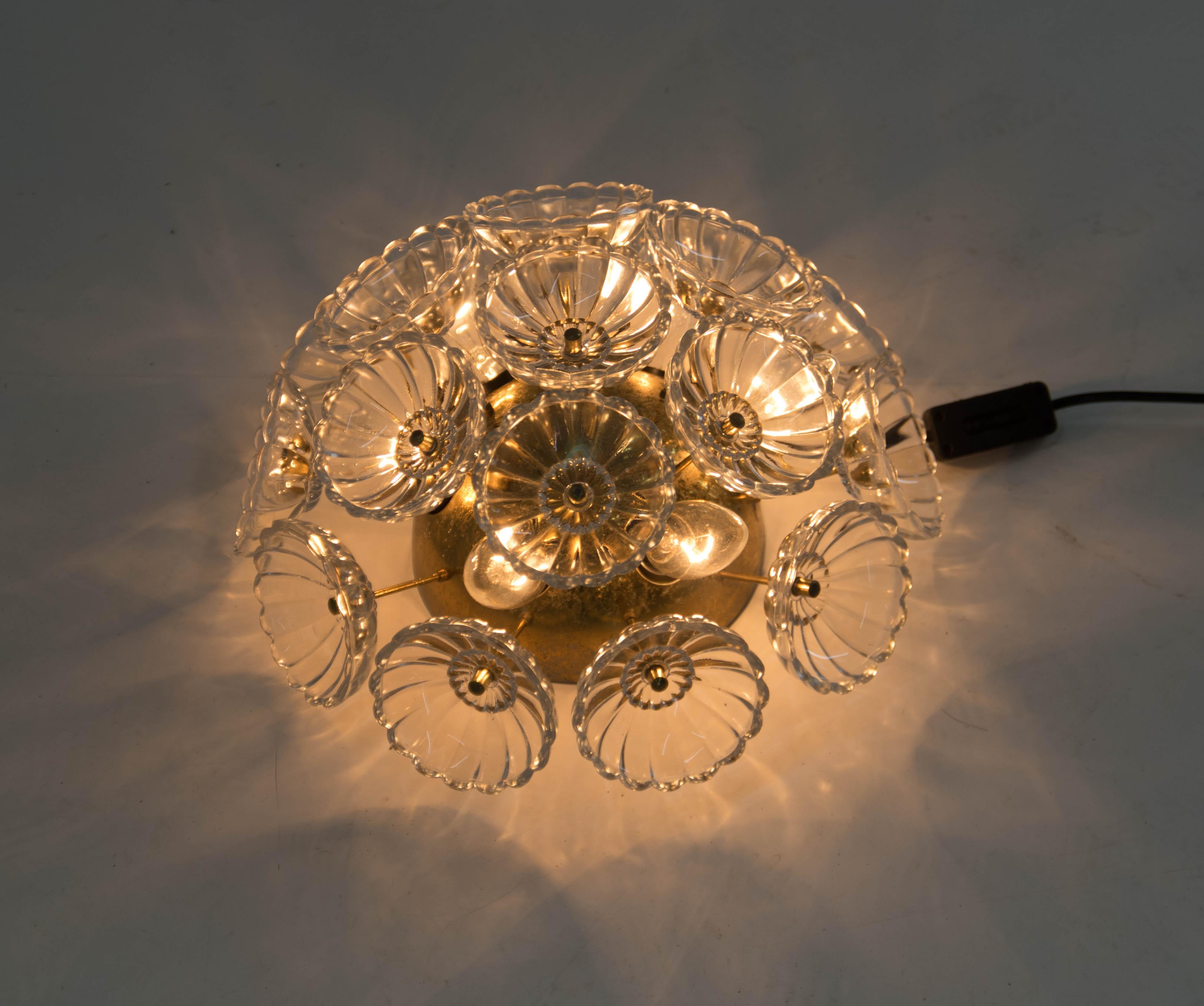 Lampe murale ou plafonnier Dandelion de VEB, Allemagne, années 1960 Bon état - En vente à Praha, CZ