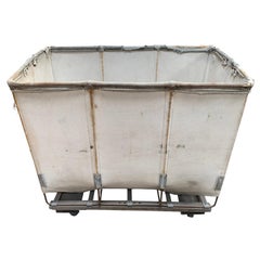 Dandux White Canvas Laundry Cart