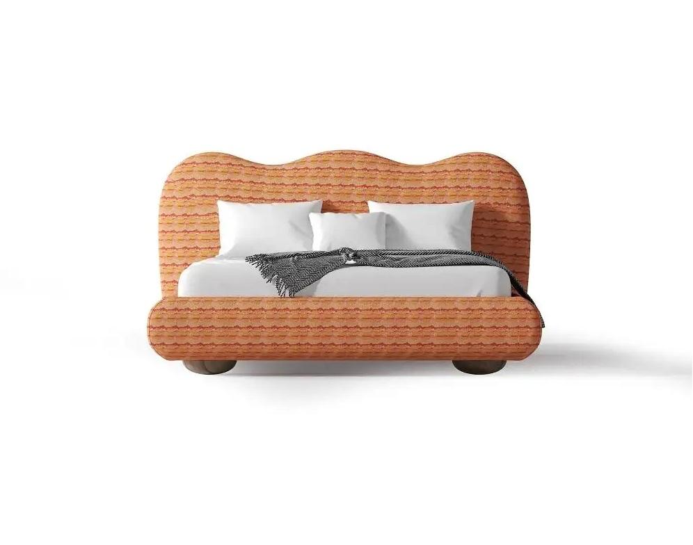 Fait main Dandy Queen Size Bed Offered en velours Ocean Teal en vente