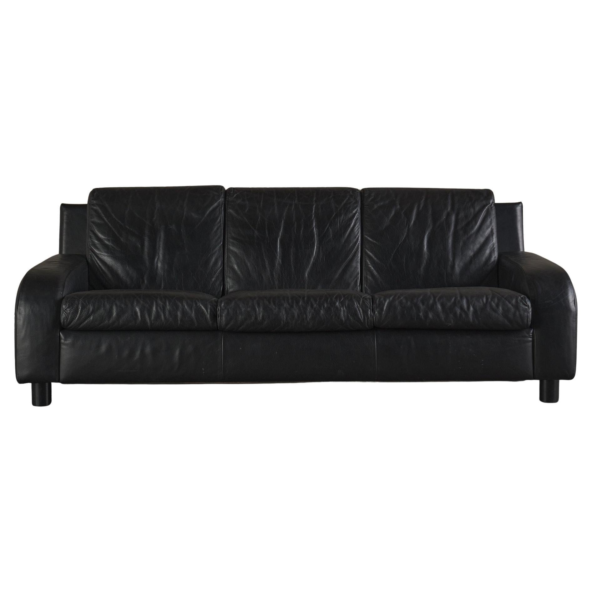 Dandy Sofa By Biagio, Tarcisio, Umberto and Emilio Mariani of The Creative Group For Sale