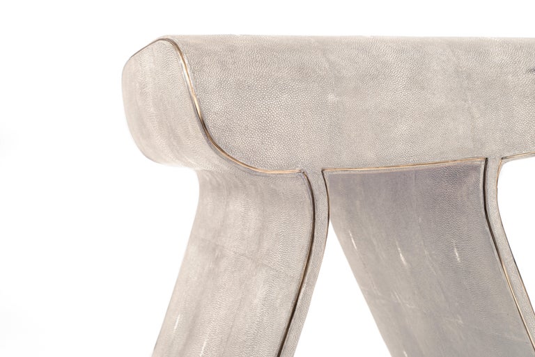 Dandy Stool in Cream Shagreen and Bronze-Patina Brass by Kifu, Paris For Sale 1